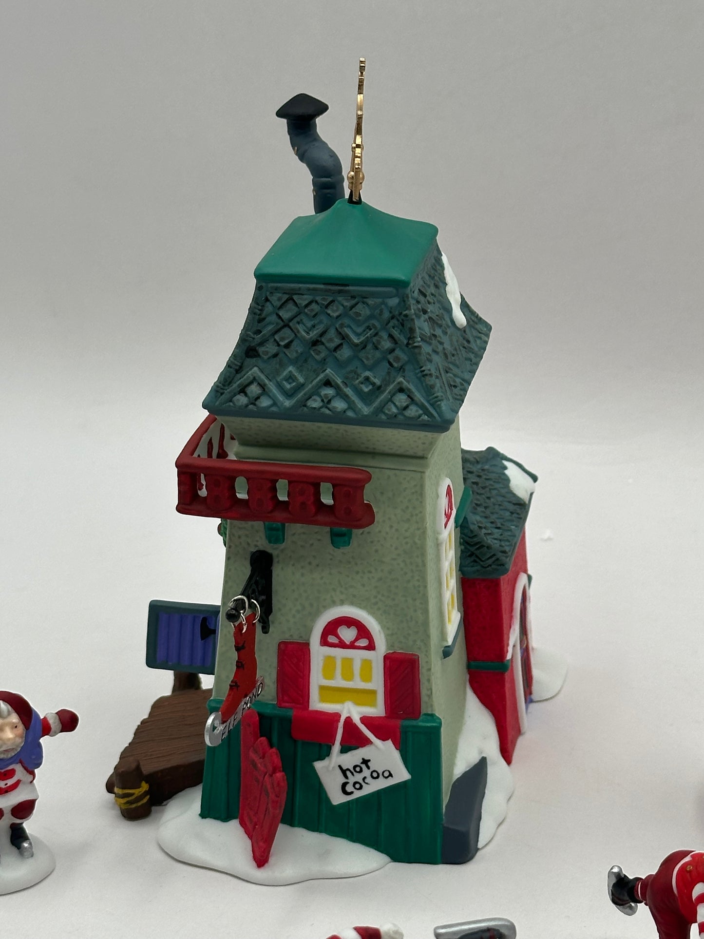 Department 56 - Peppermint Skating Party - North Pole Series