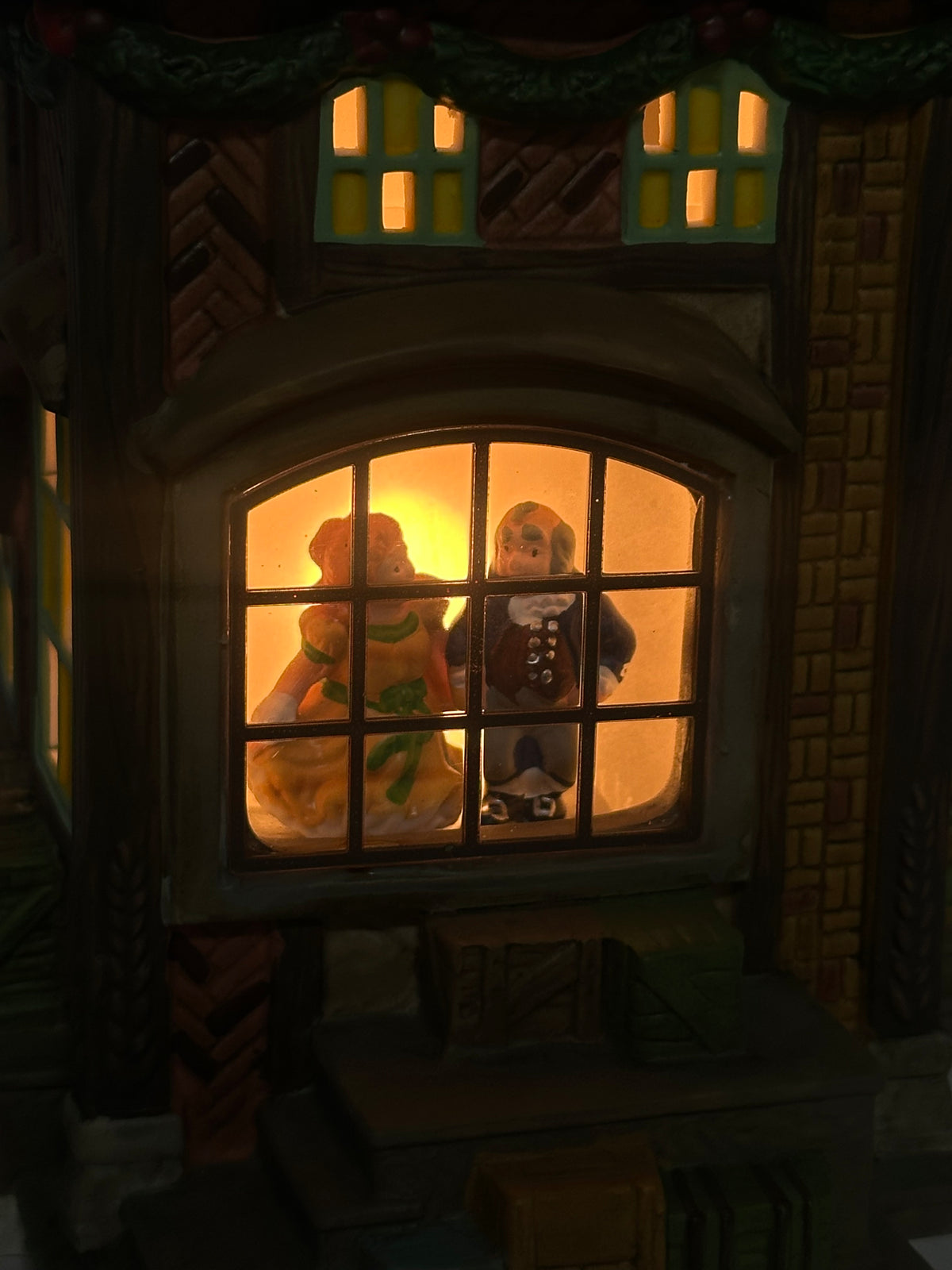 Department 56 - Fezziwig's Holiday Dance (A Christmas Carol) - Dickens' Village