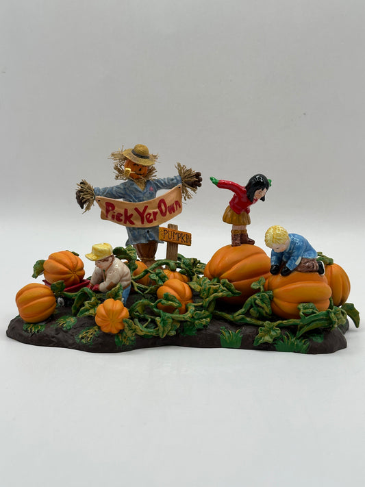 Department 56 - Pick Your Own Pumpkin - Snow Village Halloween