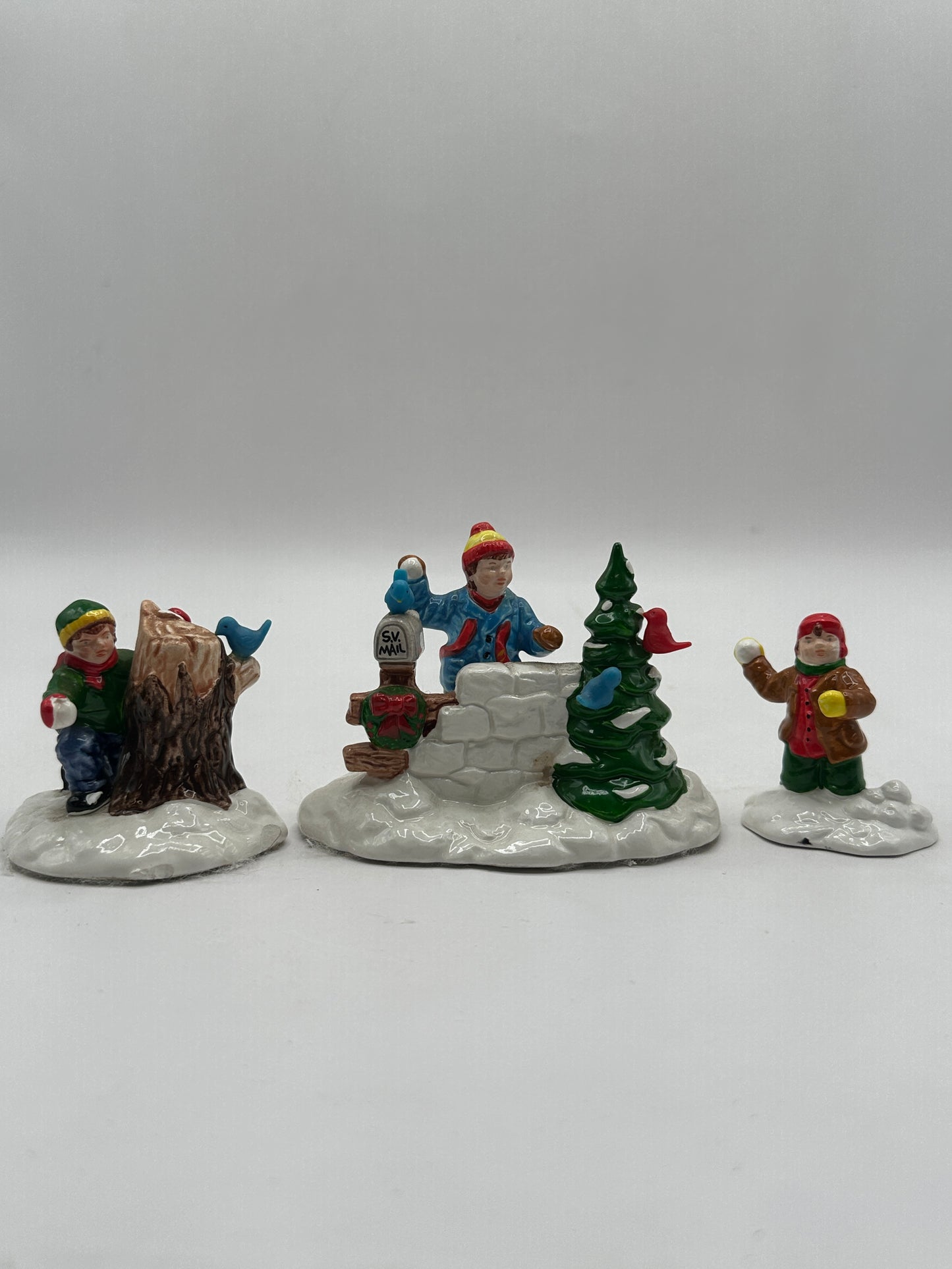 Department 56 - Snowball Fort - Original Snow Village