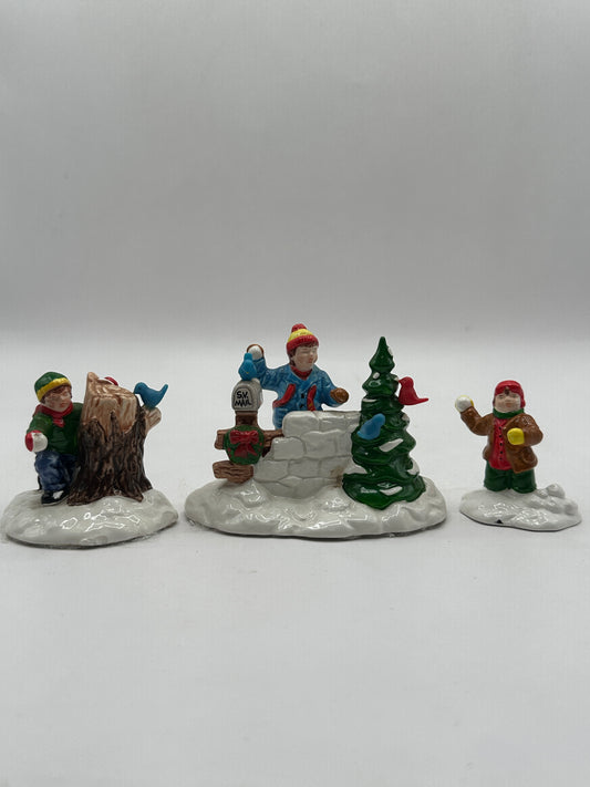 Department 56 - Snowball Fort - Original Snow Village