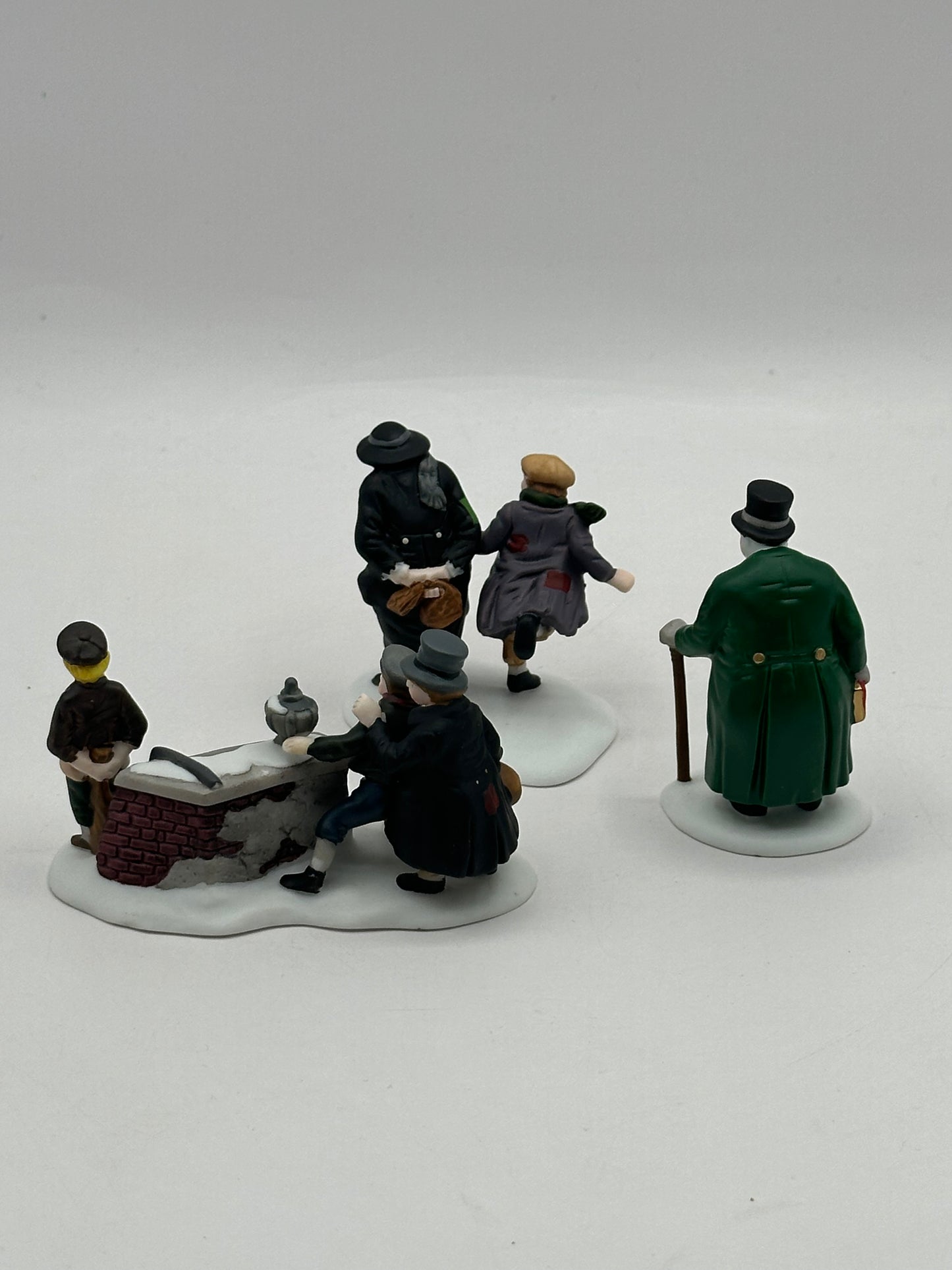 Department 56 - Oliver Twist Characters - Dickens' Village