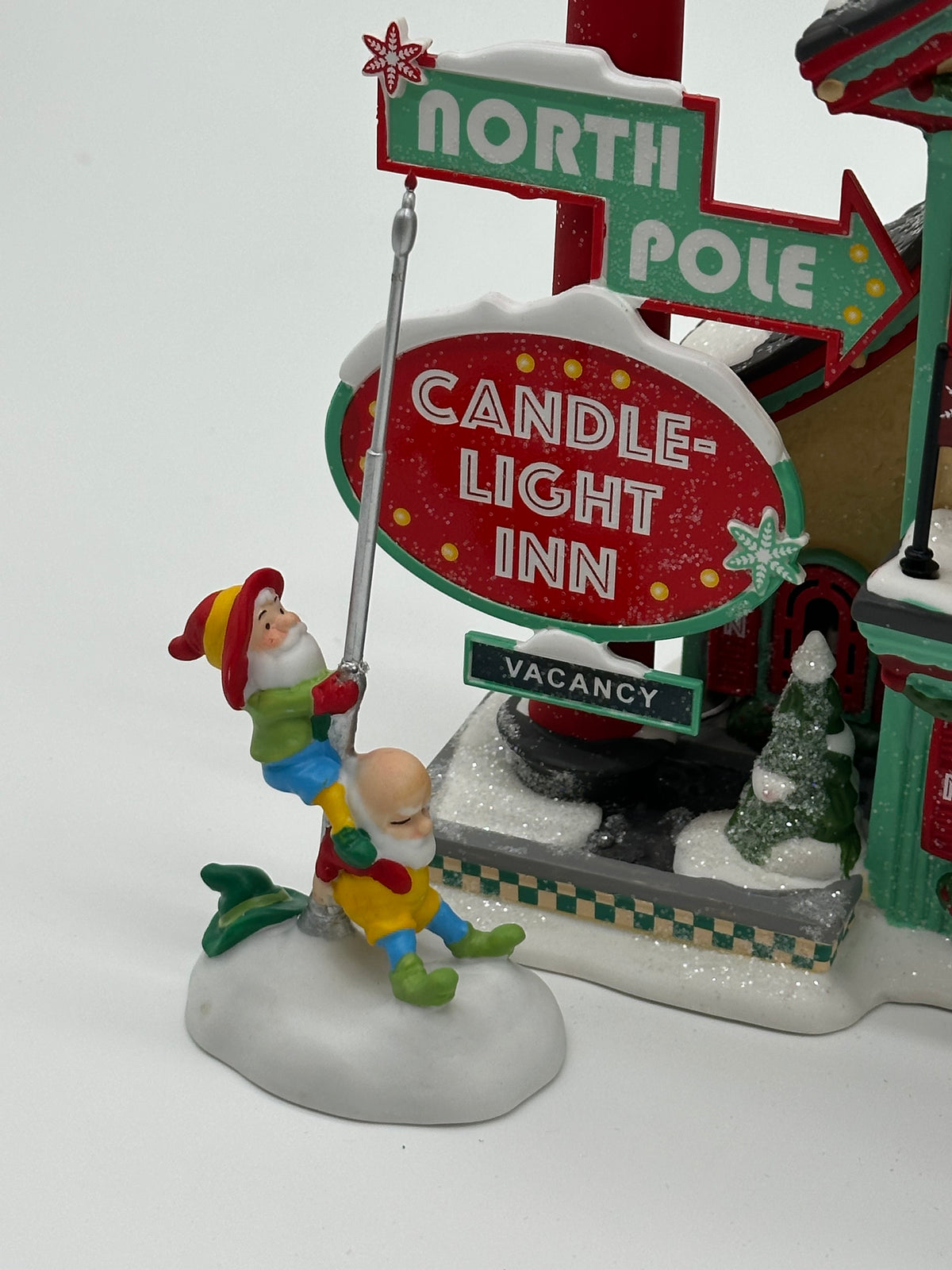 Department 56 - North Pole Welcoming Christmas Candle-Light Inn - North Pole Series