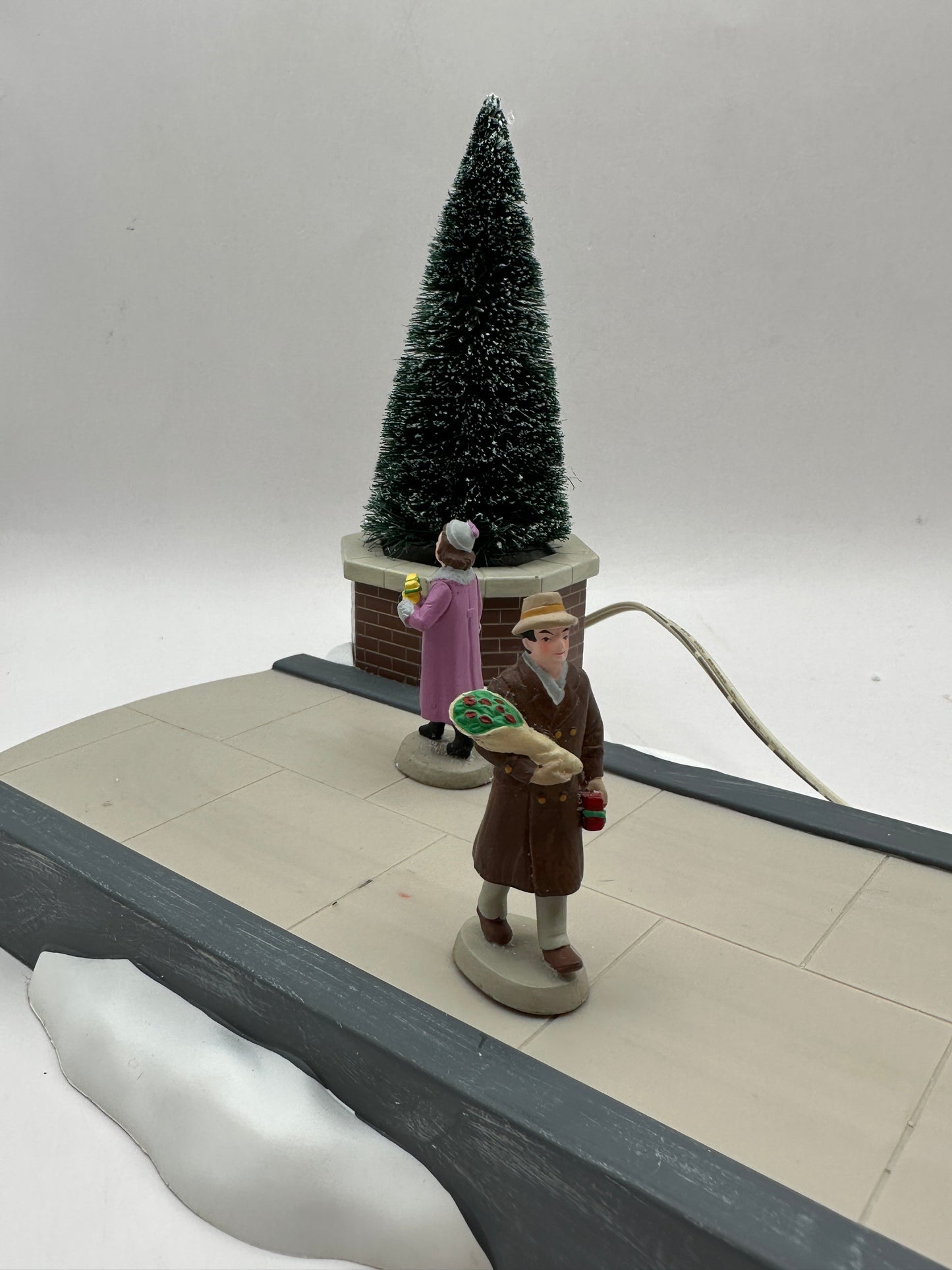 Department 56 - Meeting Smile After Smile - Village Accessories