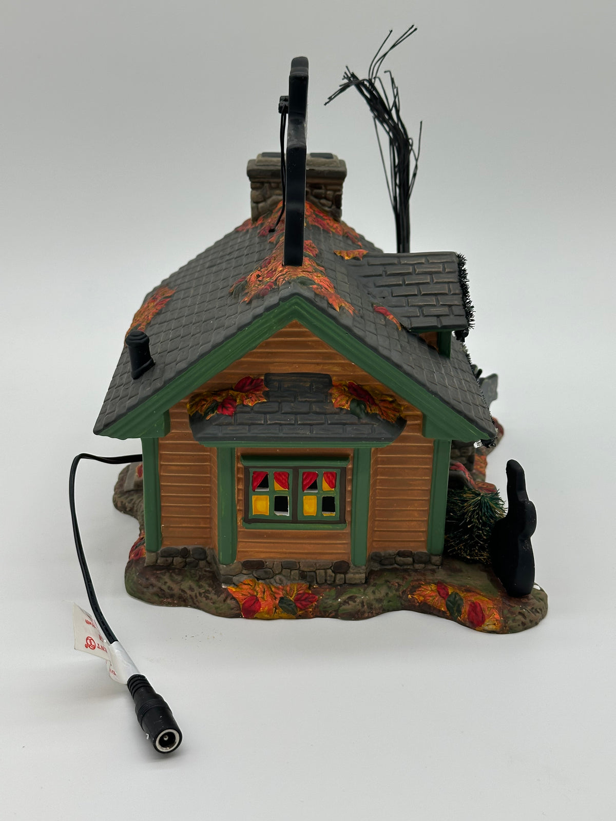 Department 56 - The Black Cat Flat - Snow Village Halloween