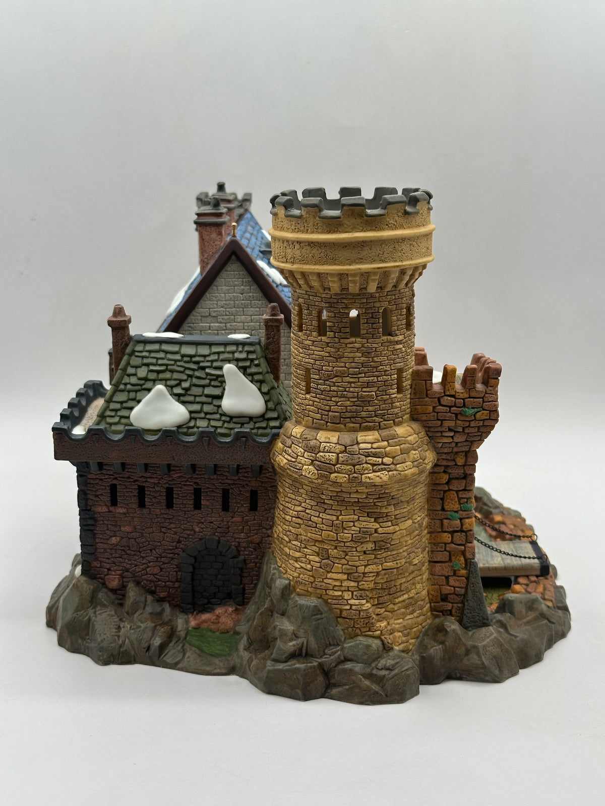 Department 56 - Sheffield Manor - Dickens’ Village
