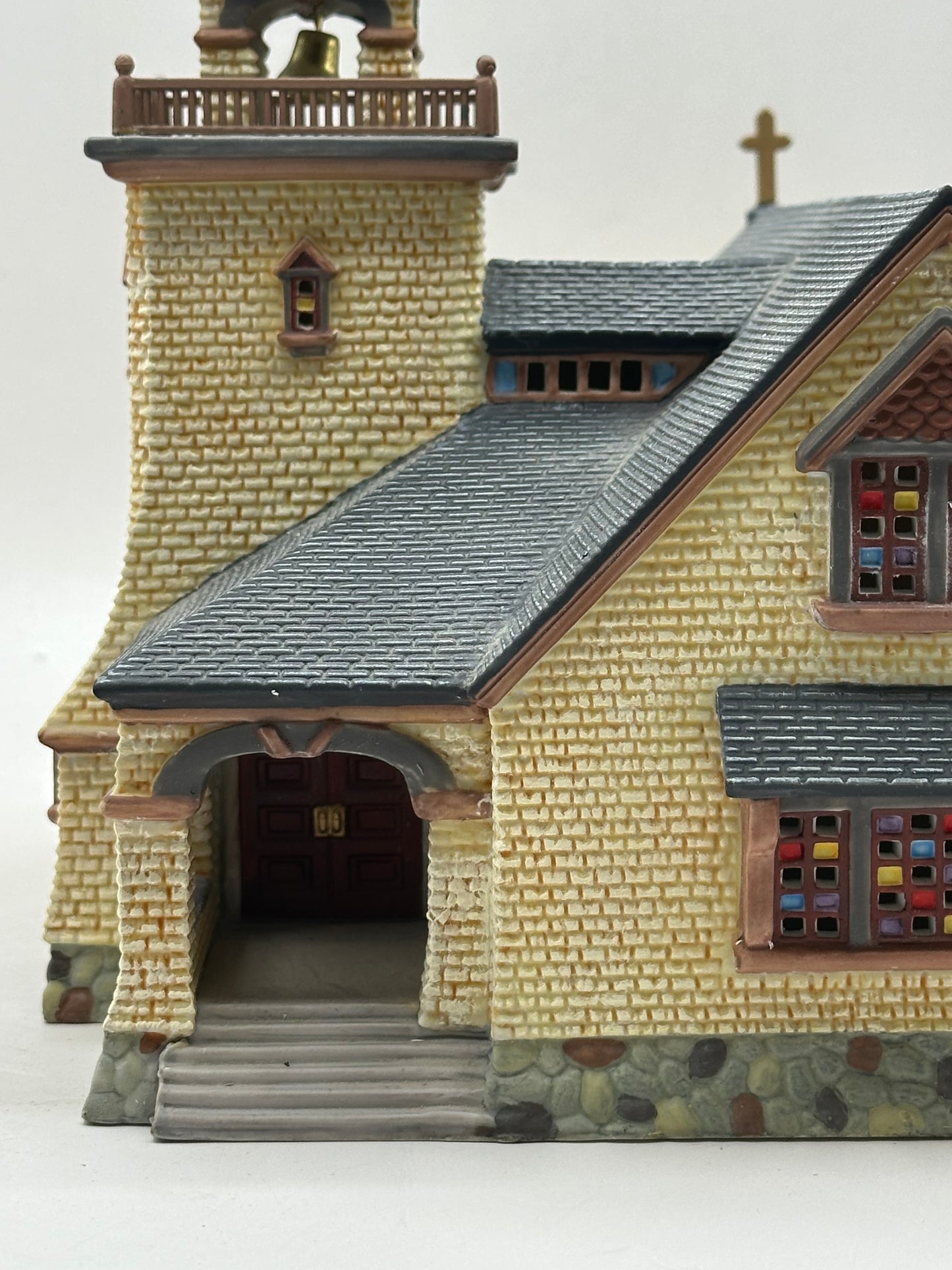 Department 56 - Chapel on the Hill - Seasons Bay