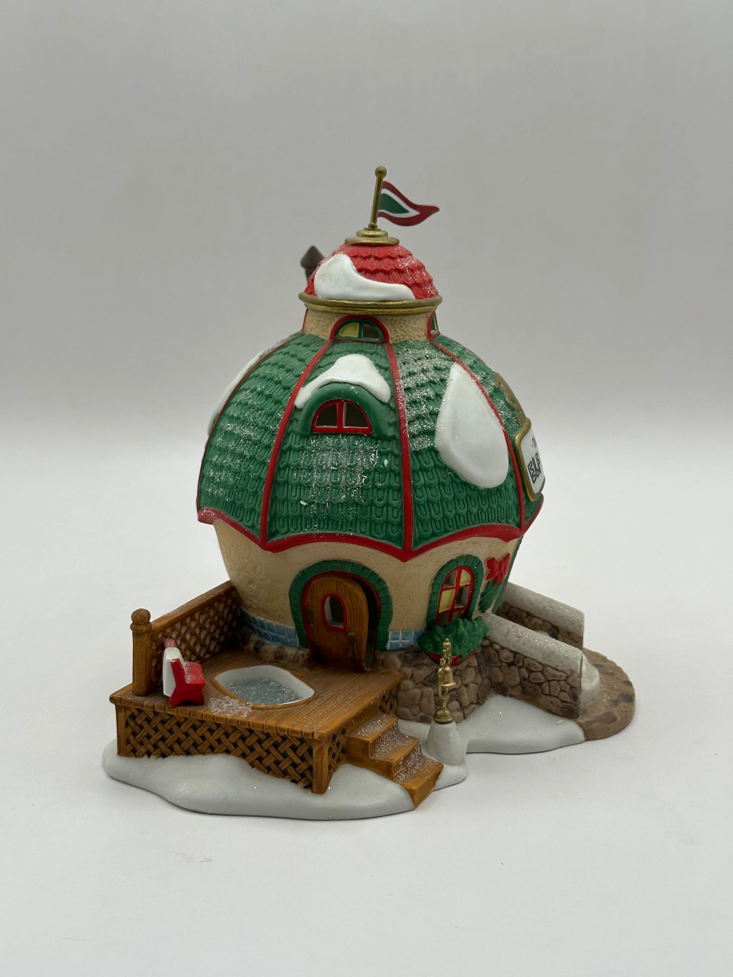 Department 56 - 'Elf Land' The Elf Spa - North Pole Series