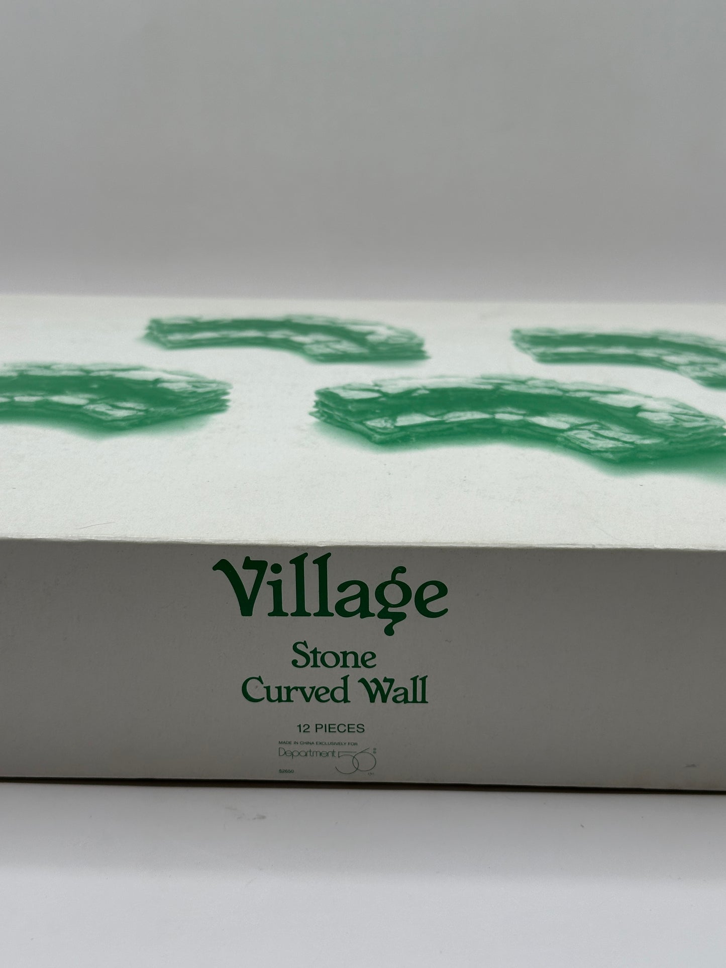 Department 56 - Village Stone Curved Wall 12 Piece Set - Village Accessories