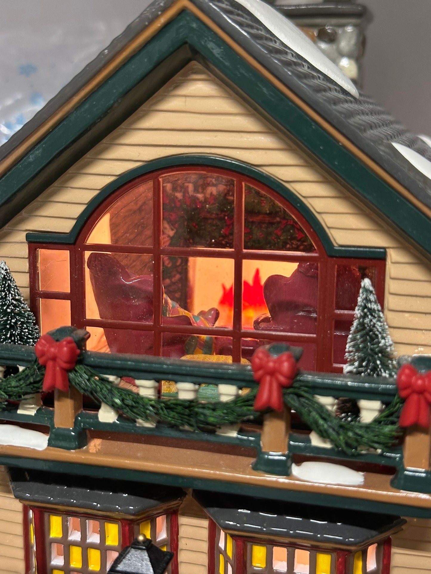 Department 56 - Christmas Lake Chalet - Original Snow Village