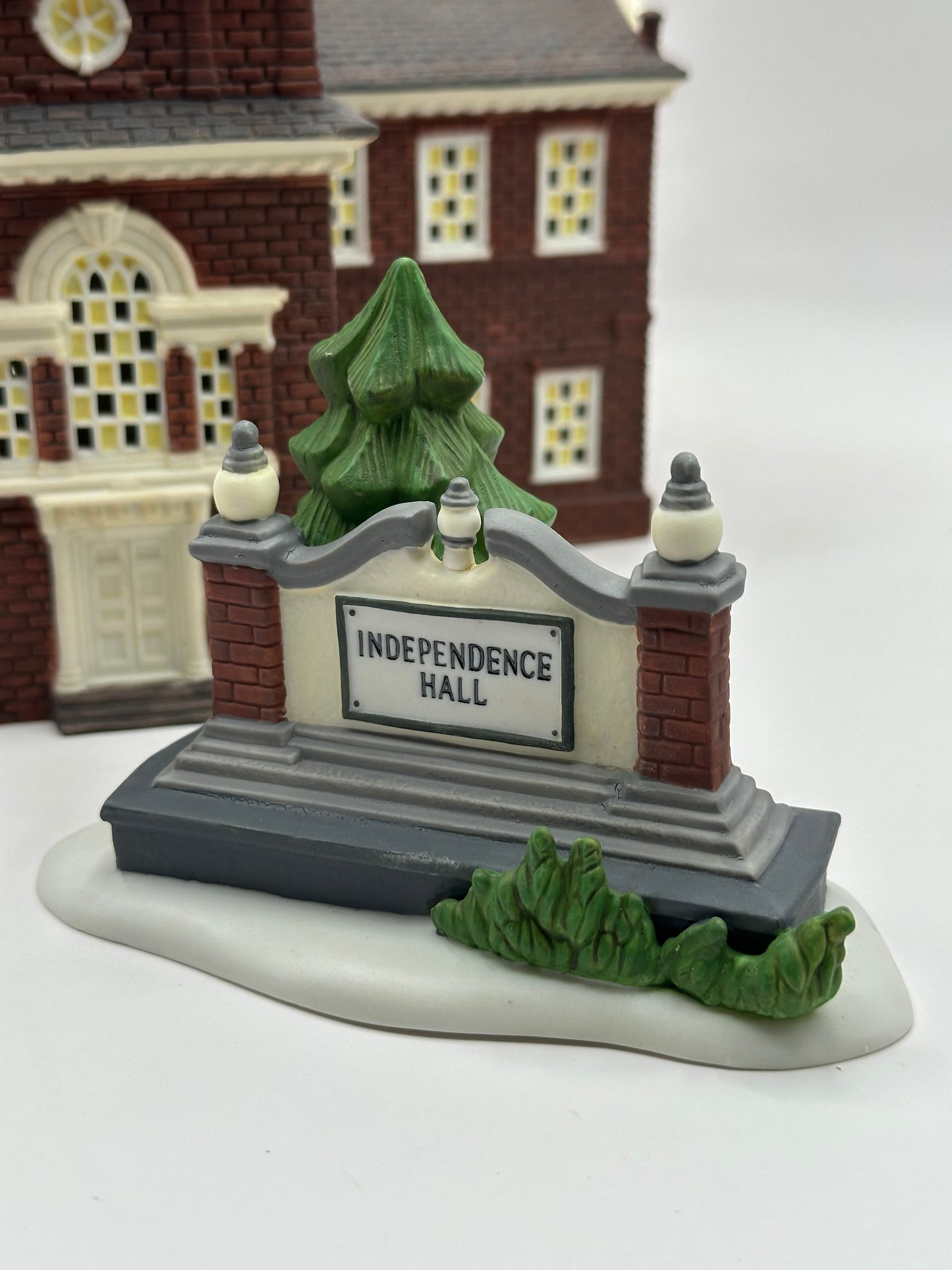 Department 56 - Independence Hall - Historical Landmark Series