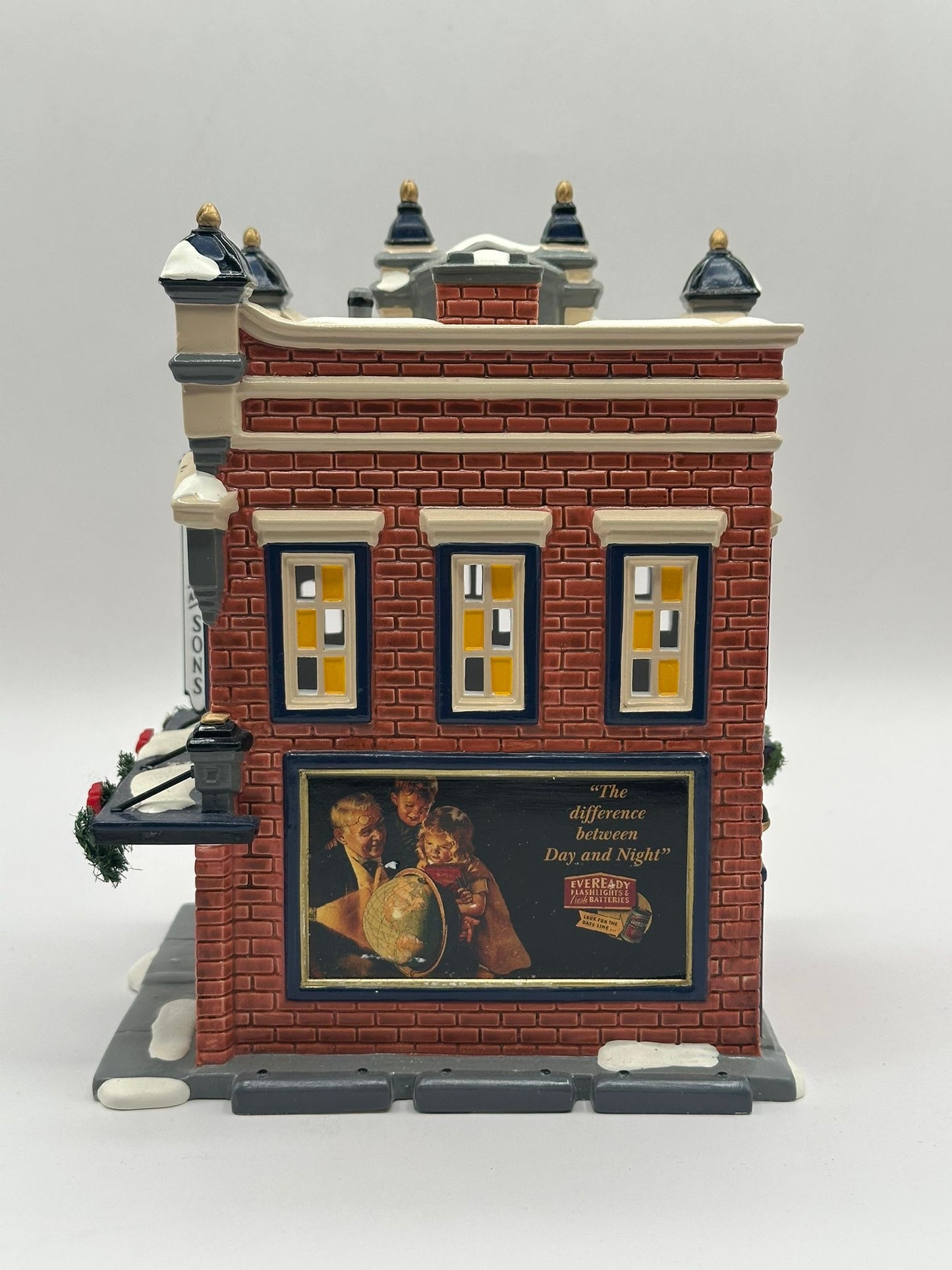 Department 56 - Forest And Sons 5 & Dime - Original Snow Village