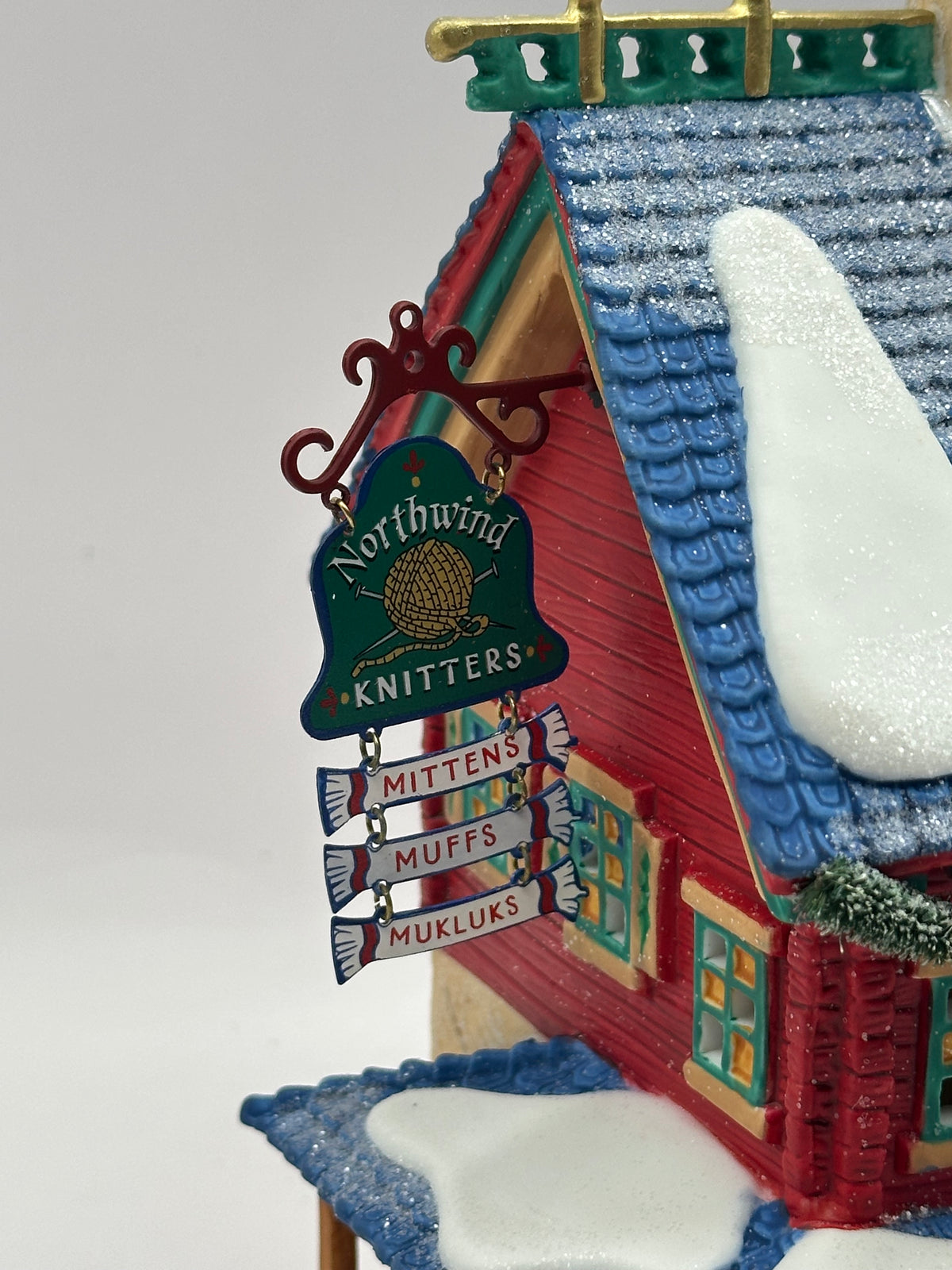 Department 56 - Northwind Knitters - North Pole Series