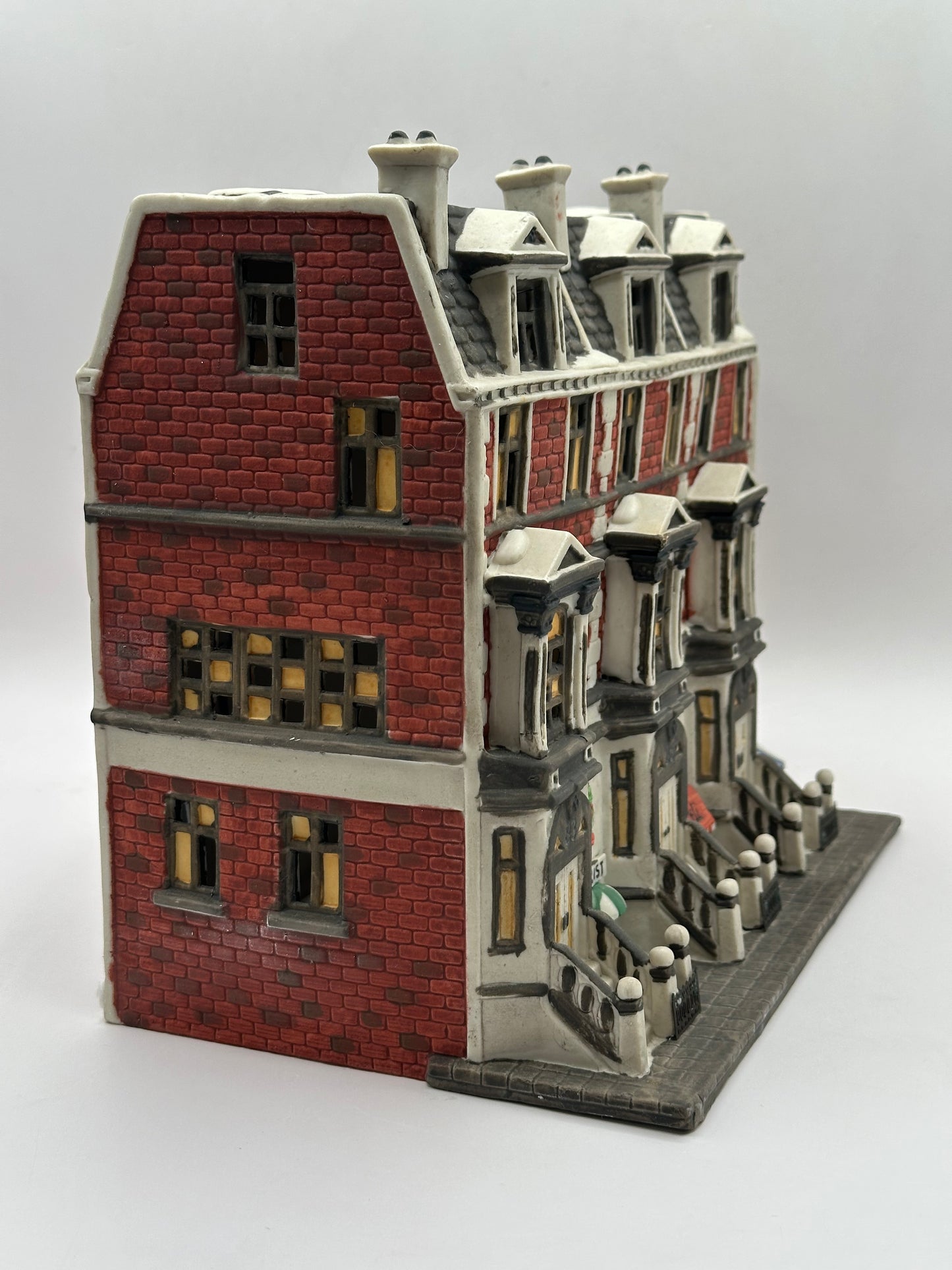 Department 56 - Sutton Place Brownstones - Christmas in the City