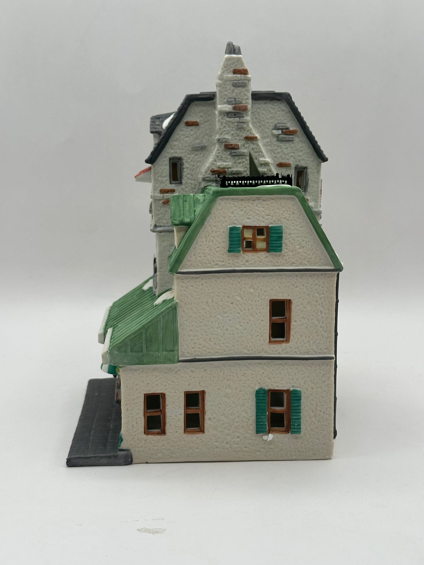 Department 56 - Chocolate Shoppe - Christmas in the City