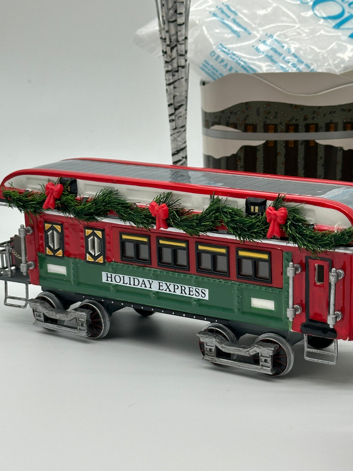Department 56 - Home For The Holidays Express - Original Snow Village