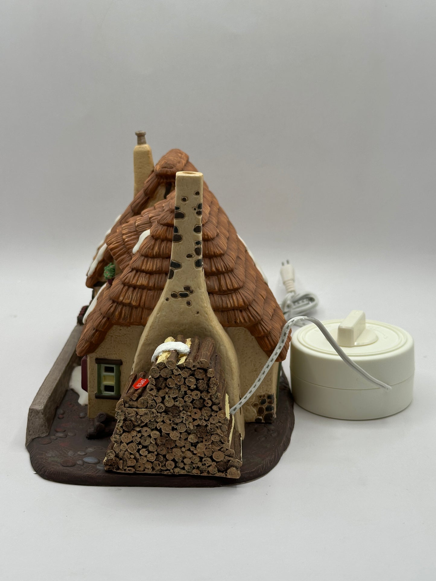 Department 56 - The Christmas Carol  Cottage - Dickens’ Village