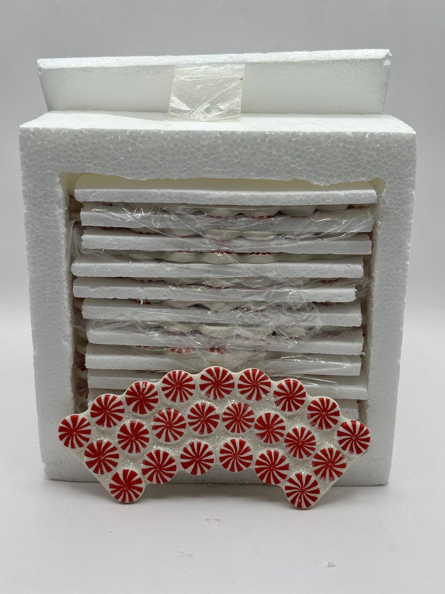 Department 56 - Peppermint Road, Curved Section (Set of 12) - Village Accessories