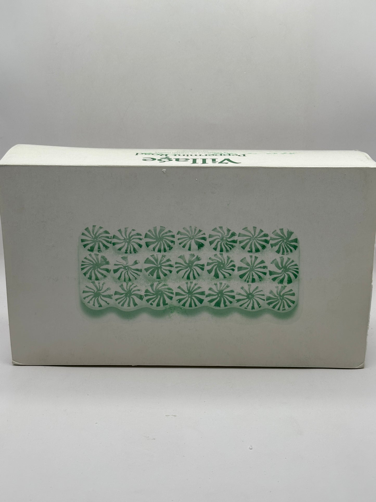 Department 56 - Peppermint Road, Straight Section (Set of 18) - Village Accessories
