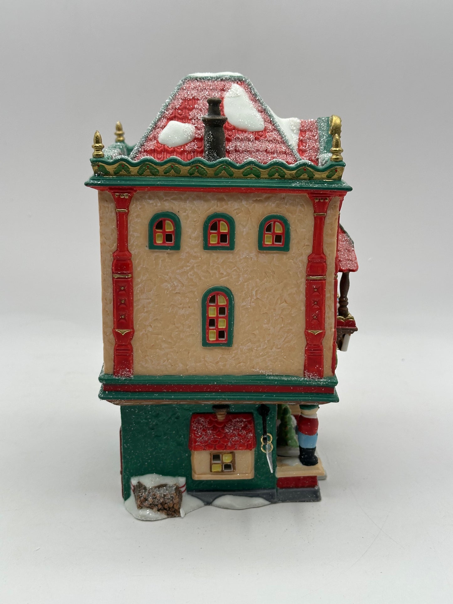 Department 56 - Marie’s Doll Museum - North Pole Series