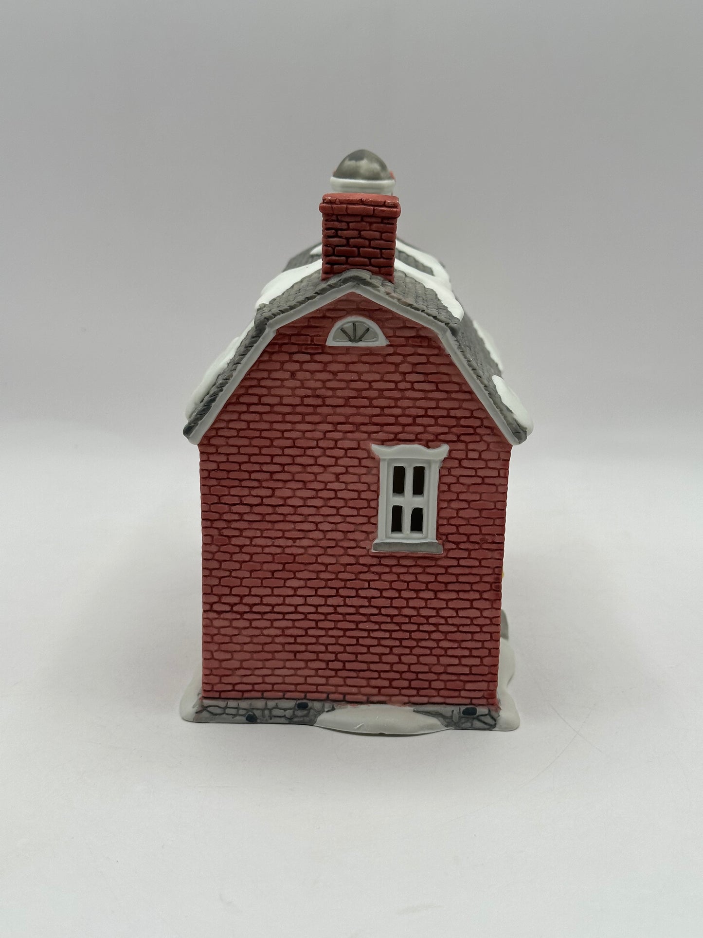 Dept 56 New England Village Brick Town Hall