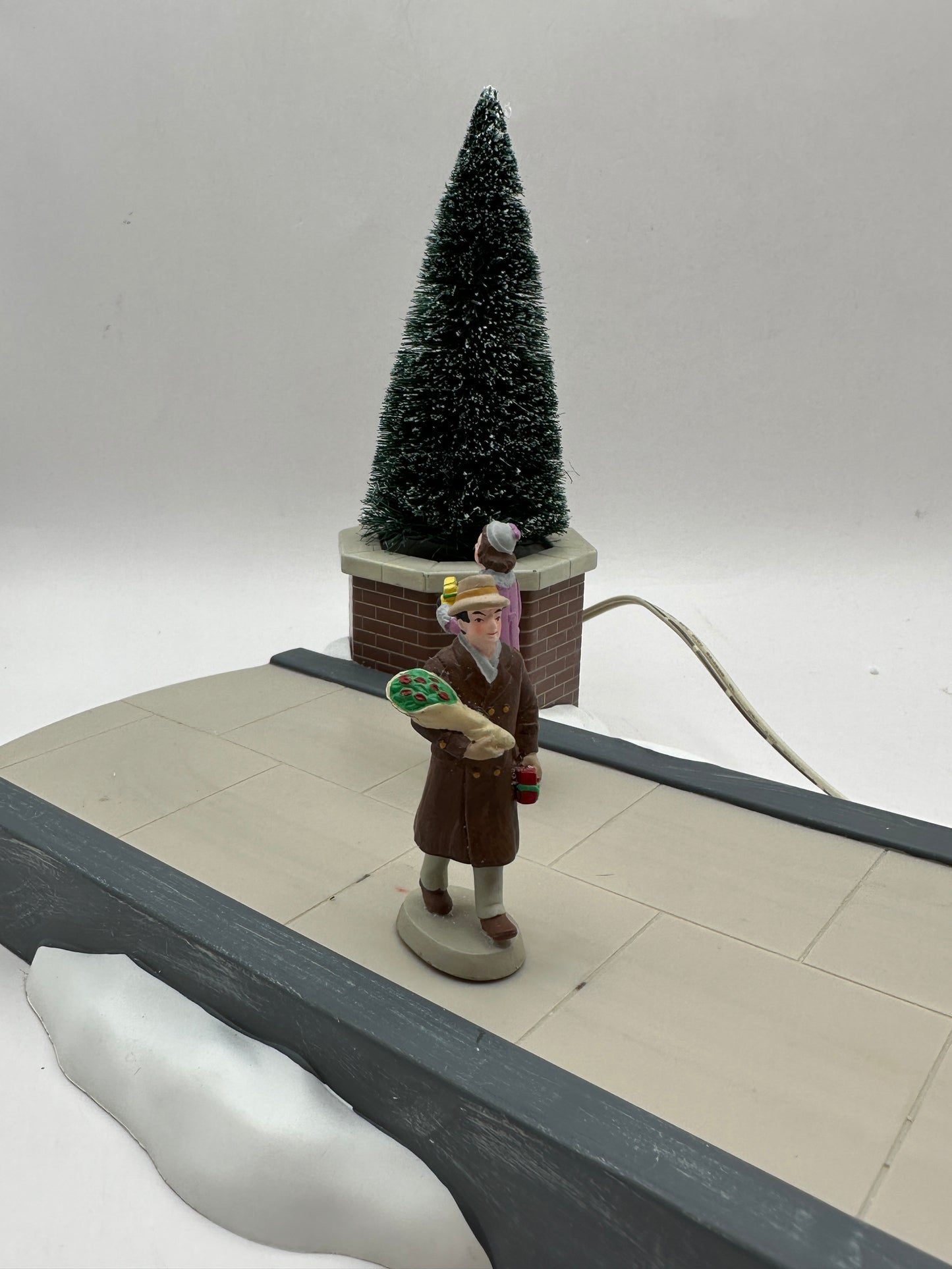 Department 56 - Meeting Smile After Smile - Village Accessories