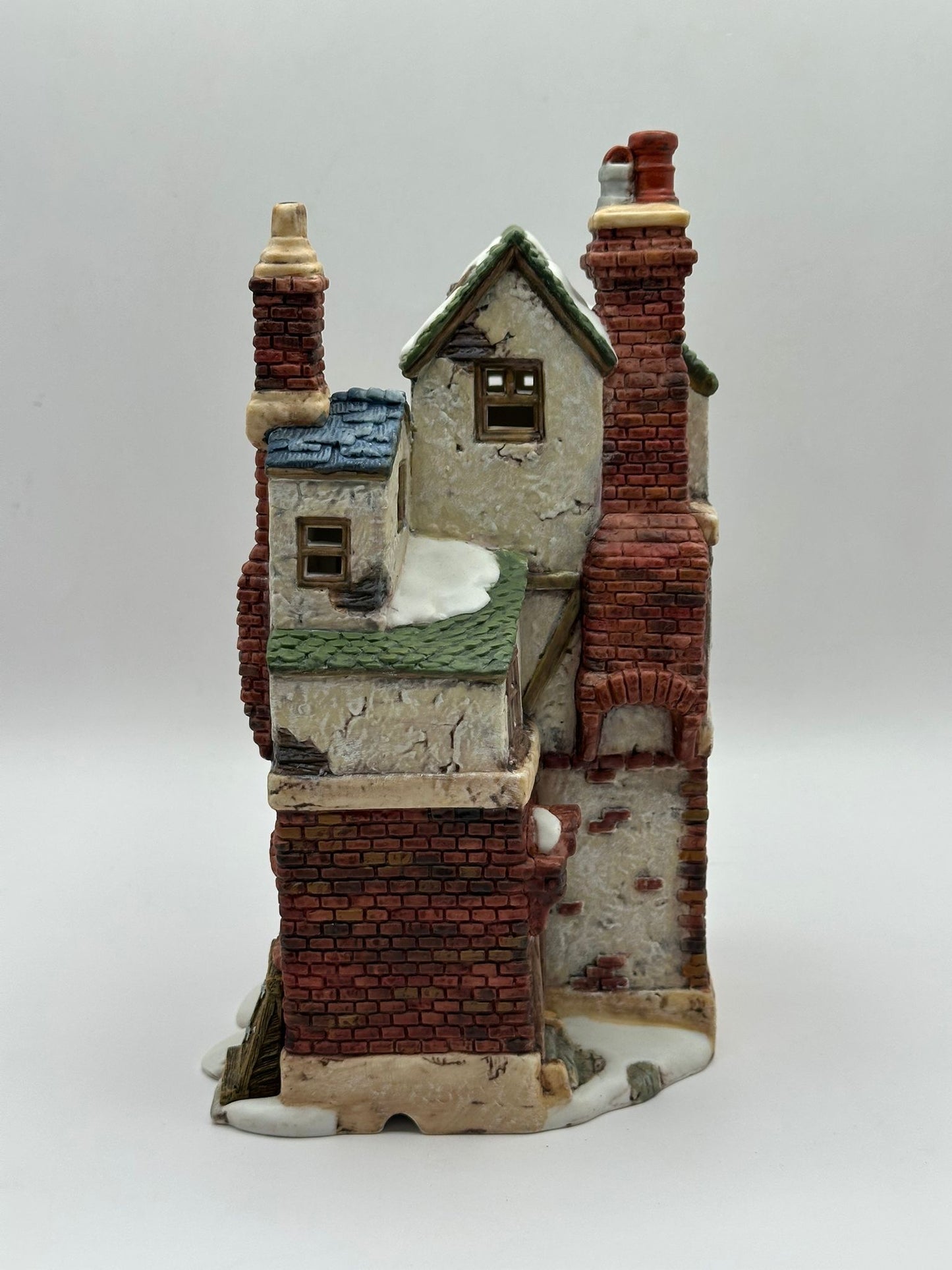Department 56 - Cratchit's Corner - Dickens' Village