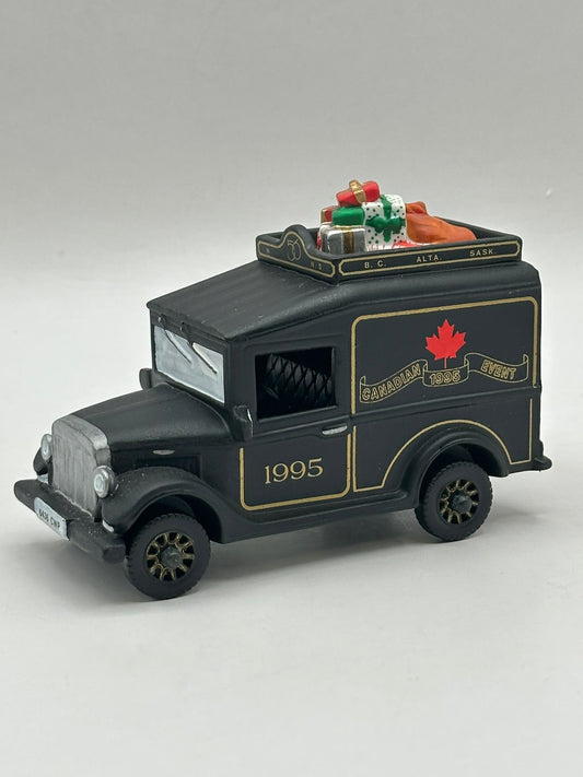 Department 56 - Village Express Van, Canadian Event - Village Accessories