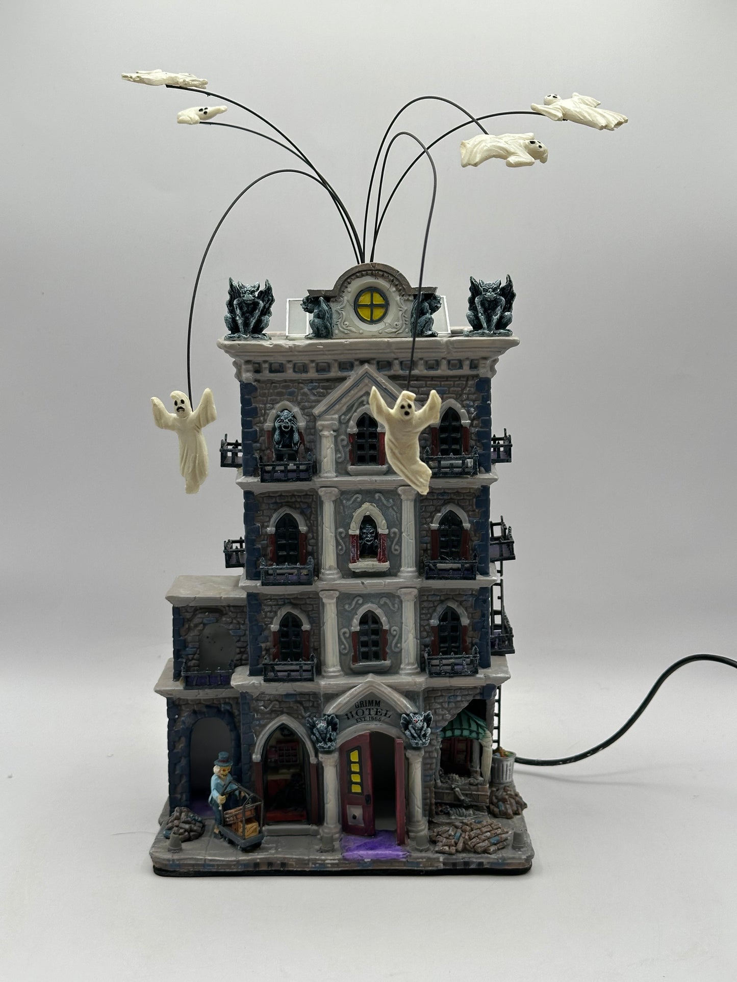 Lemax Spooky Town - Grimm Hotel