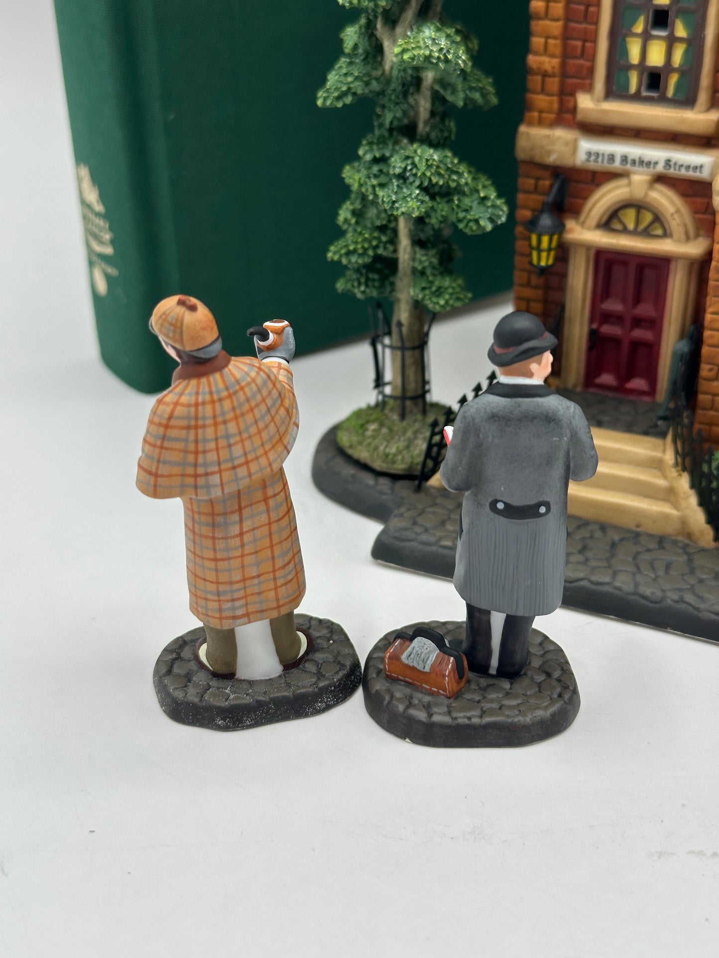 Department 56 - Sherlock Holmes - 221B Baker Street - Literary Classics