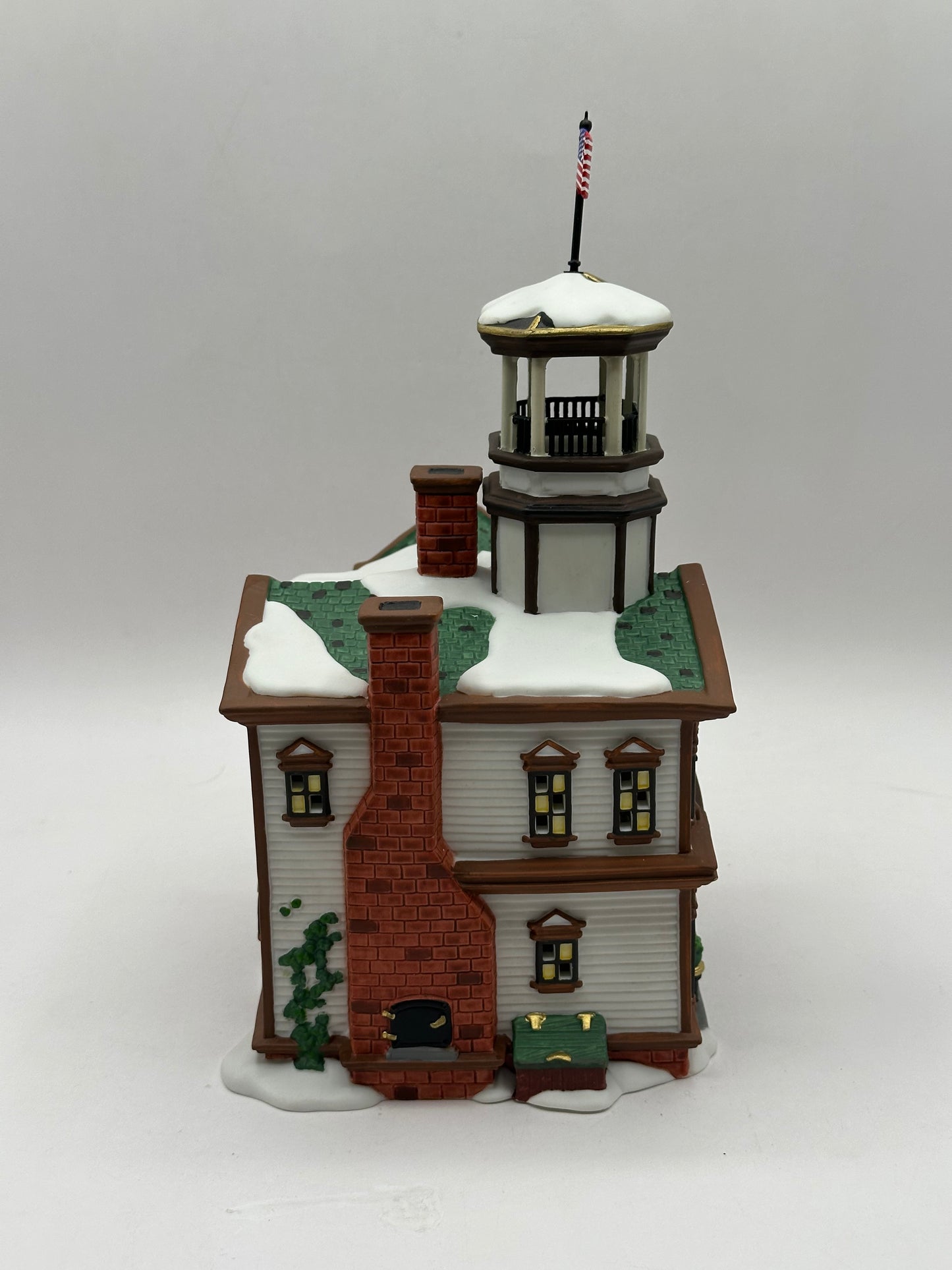 Department 56 - Woodbridge Town Hall - New England Village