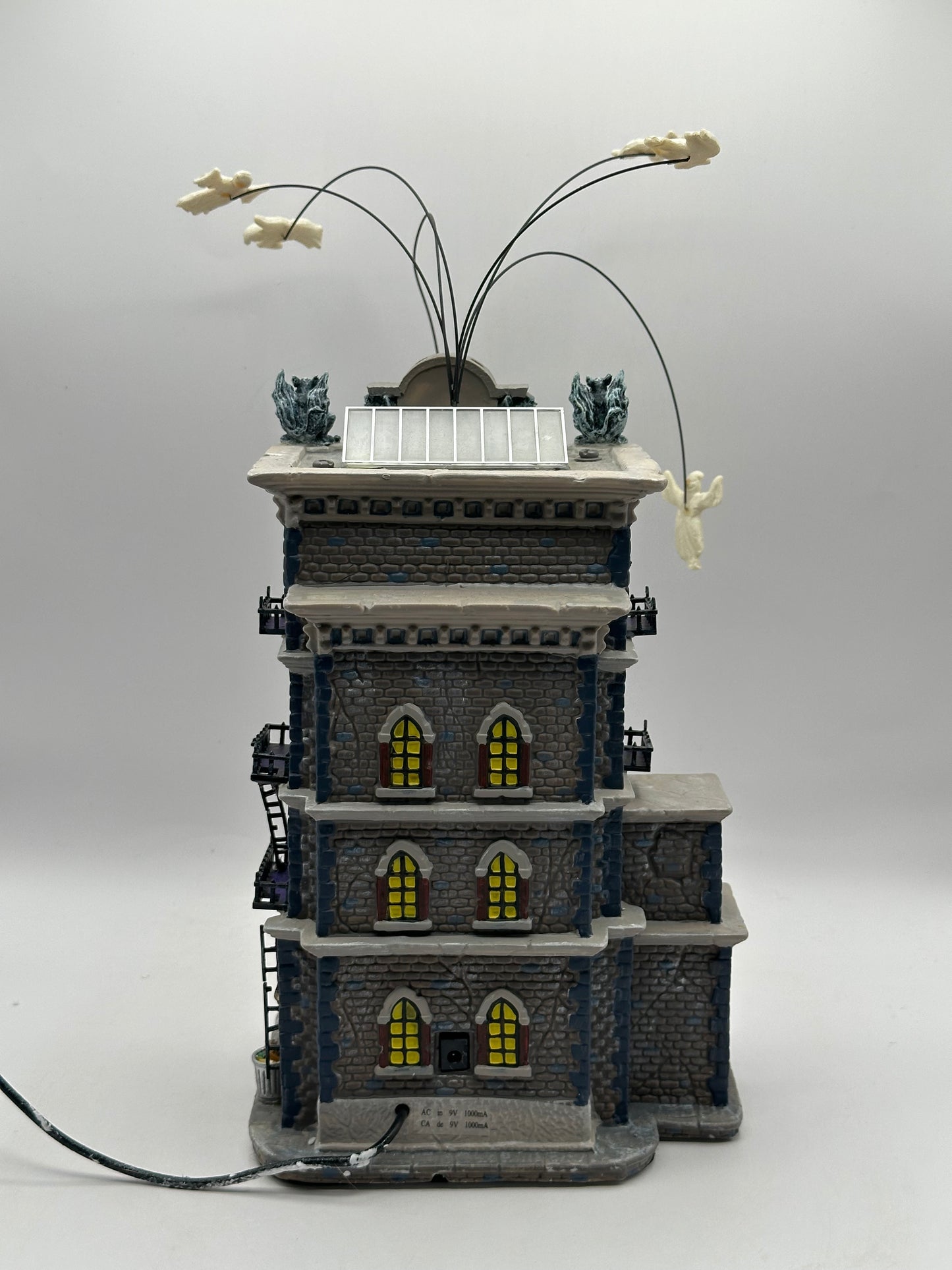 Lemax Spooky Town - Grimm Hotel