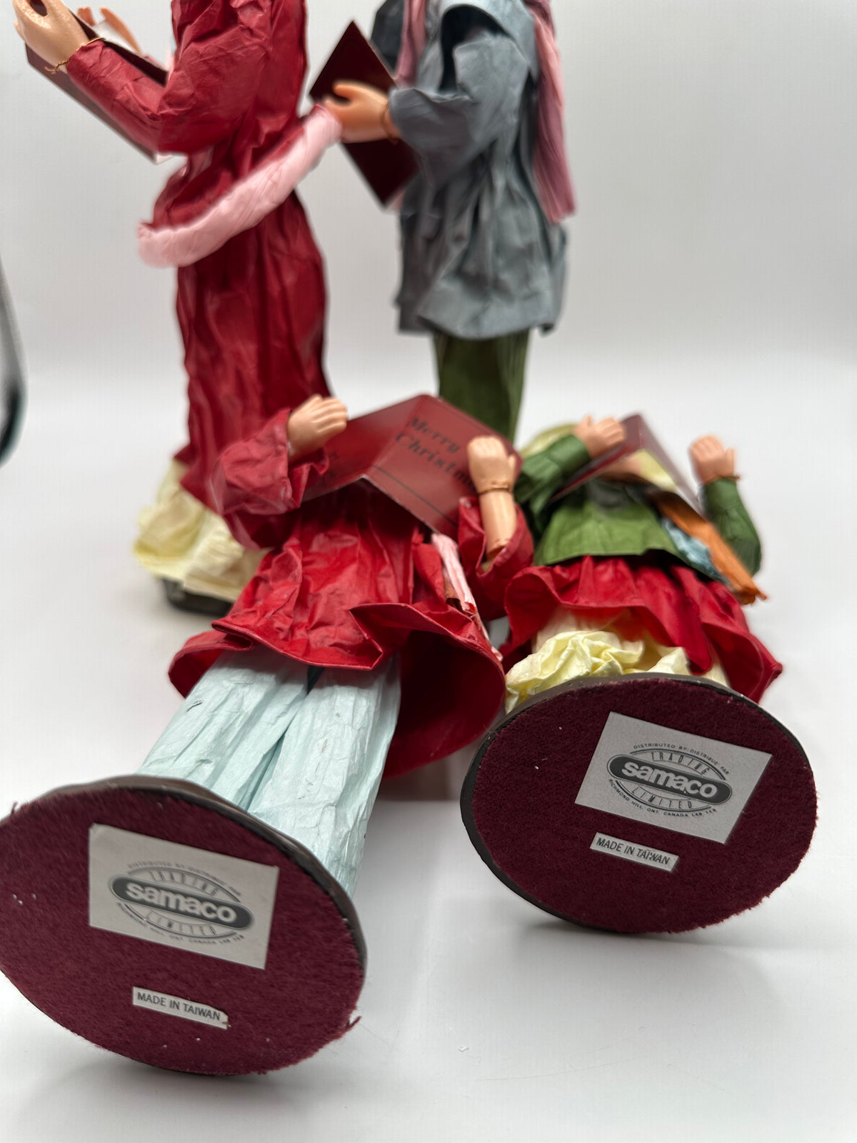 Vintage SAMECO Papier-Mâché Christmas Carolers, Set of 4