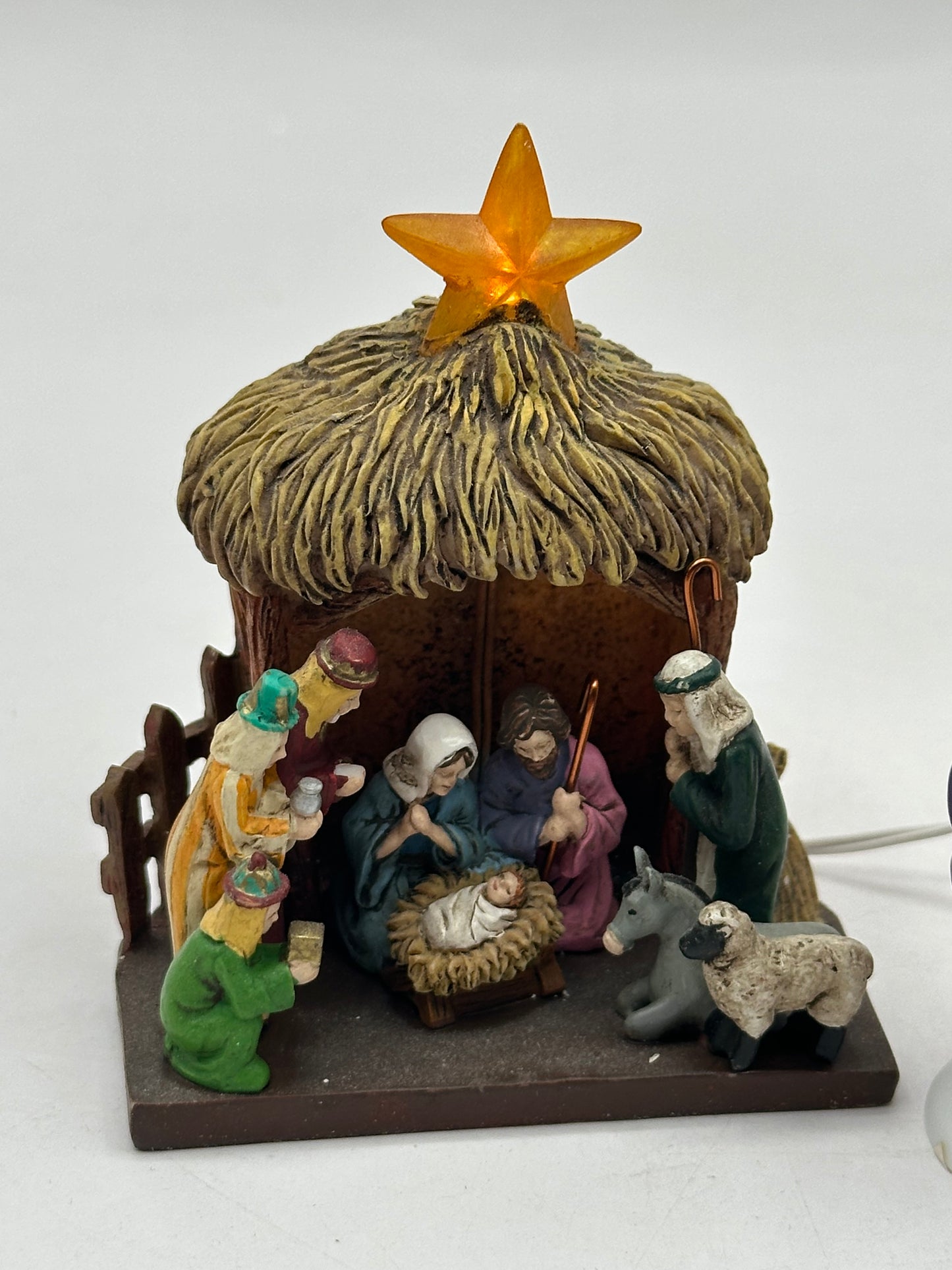 Department 56 - Visiting The Nativity - Christmas in the City