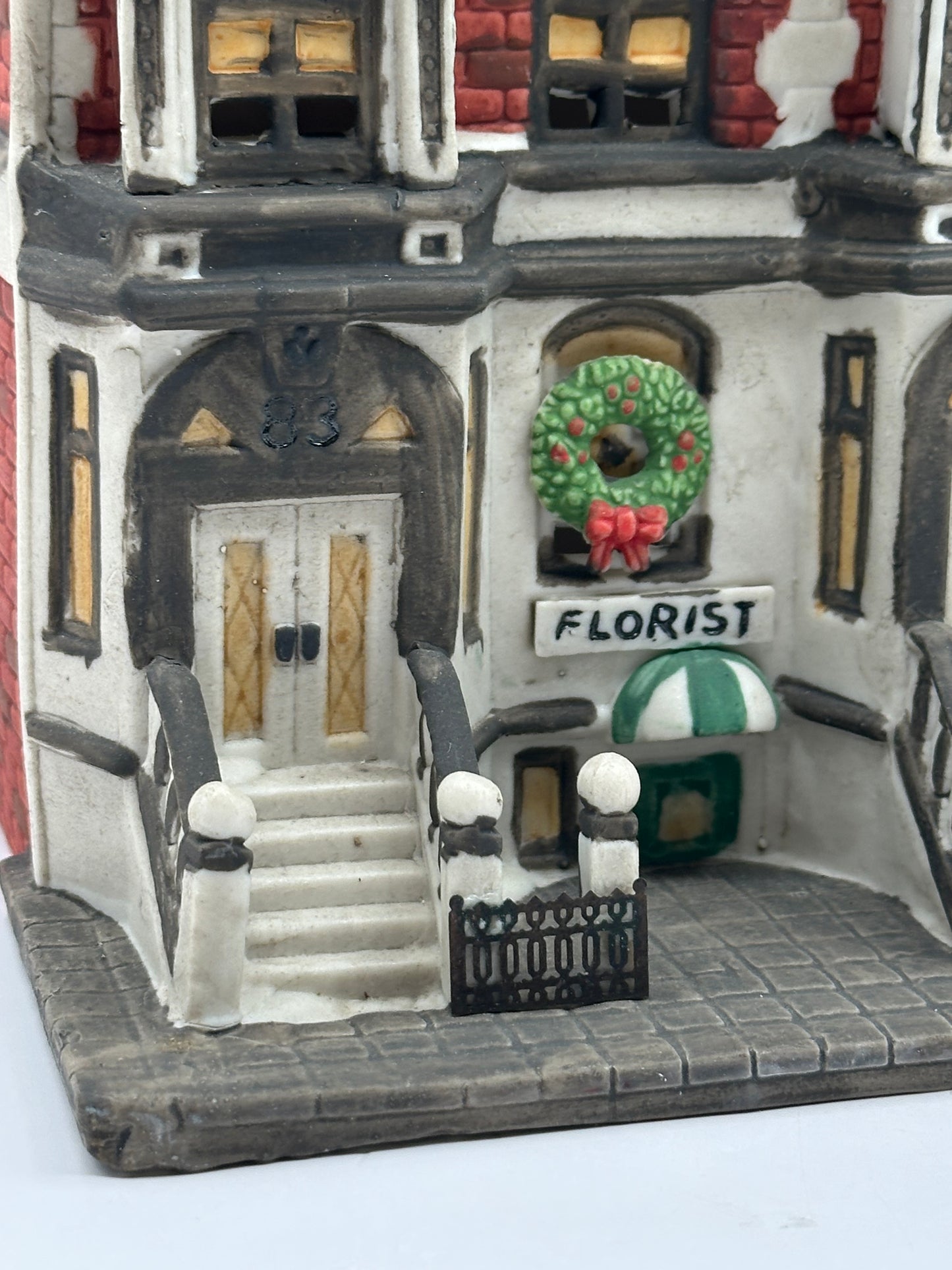 Department 56 - Sutton Place Brownstones - Christmas in the City