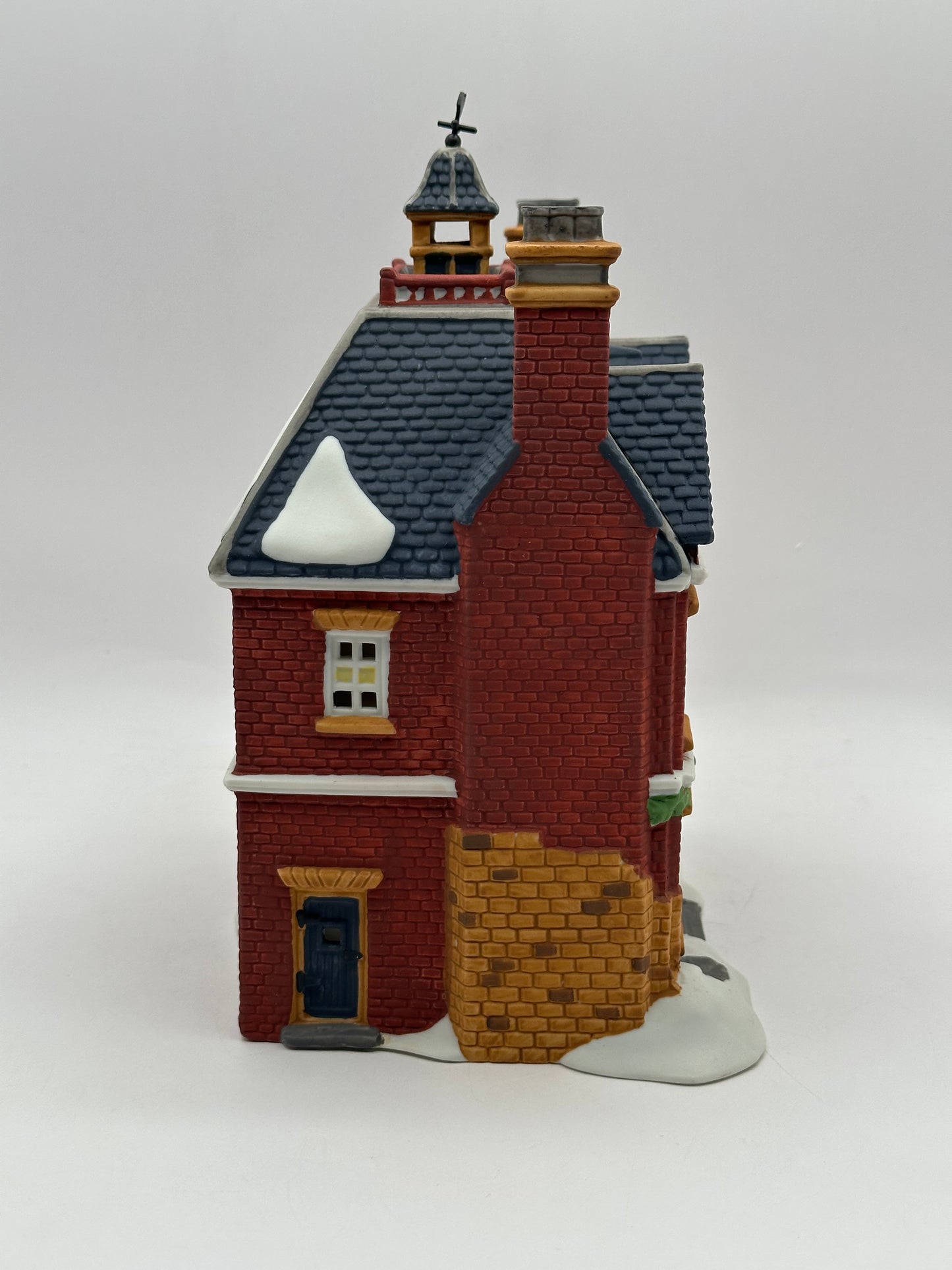 Department 56 - Boarding & Lodging School - Dickens' Village