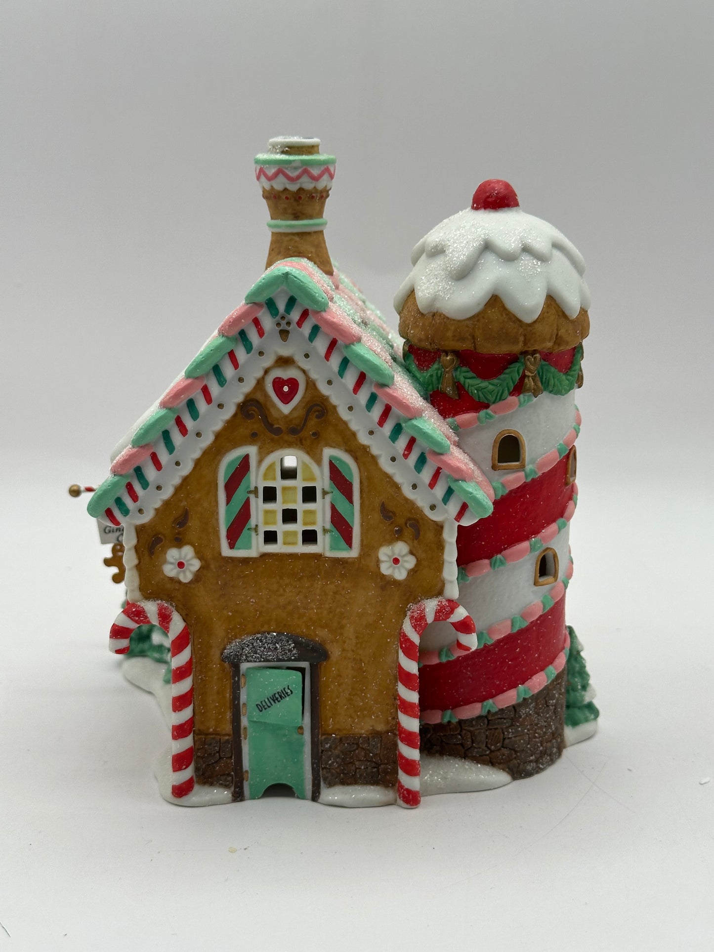 Department 56 - Ginny’s Cookie Treats - North Pole Series
