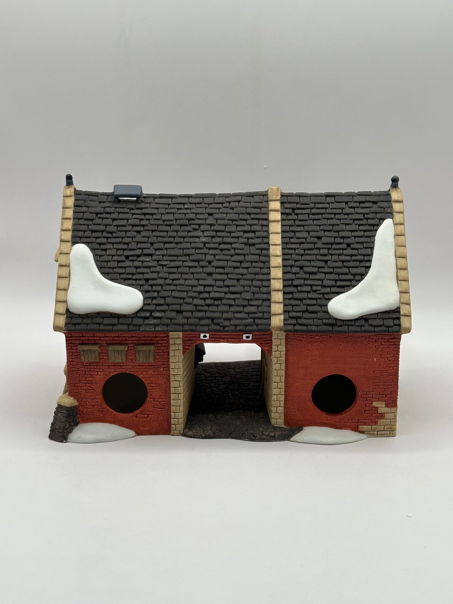 Department 56 - Butter Tub Barn - Dickens' Village