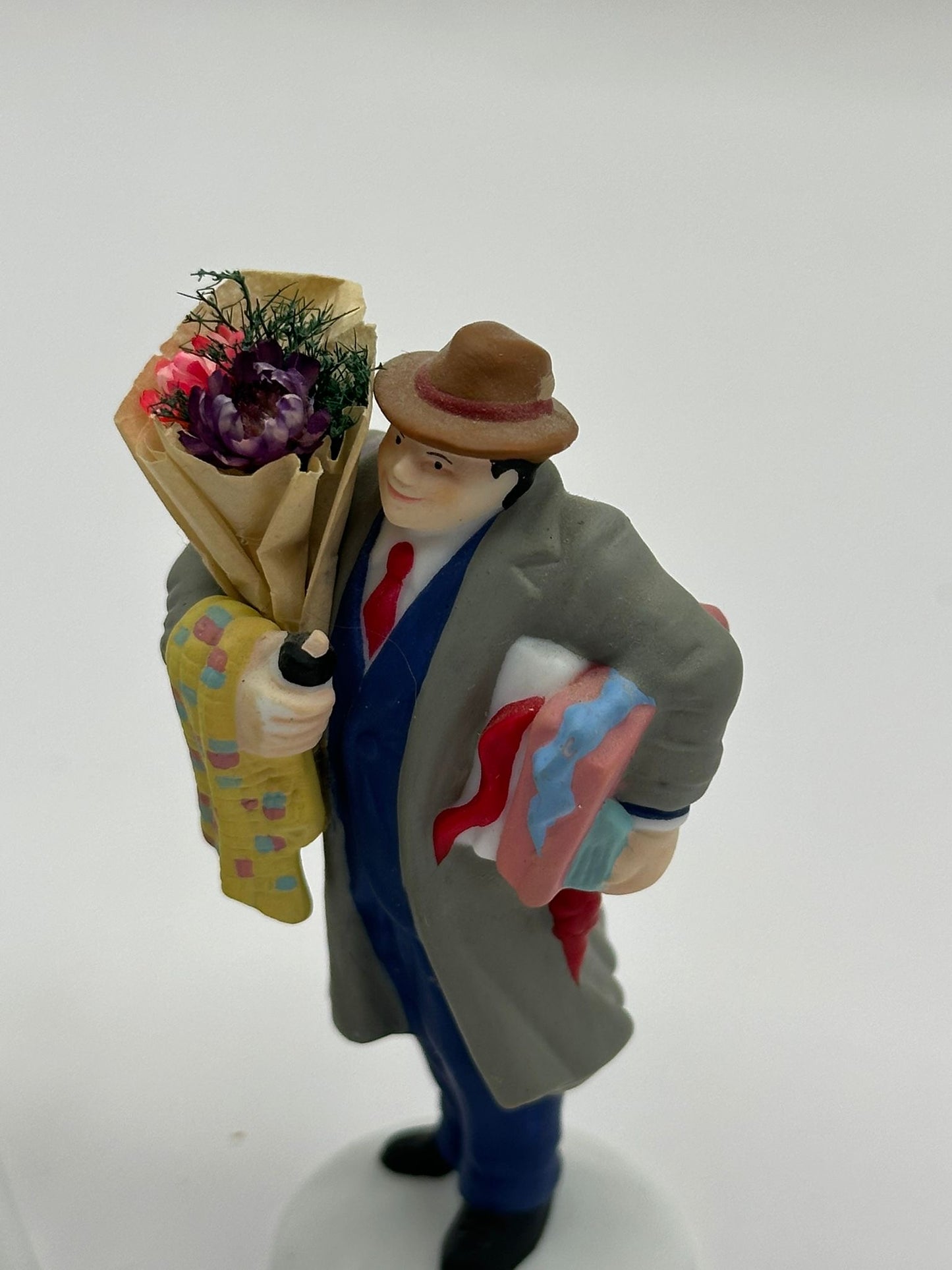 Department 56 - Bringing Home The Baby - Christmas in the City