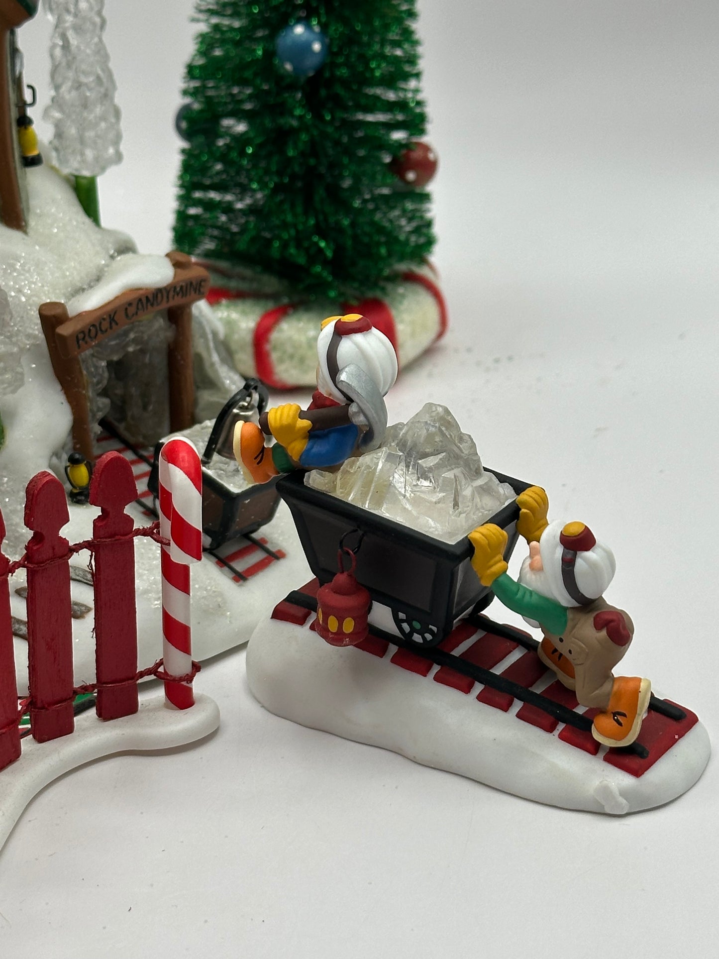 Dept 56 North Pole Sweet Rock Candy Co. Gift Set