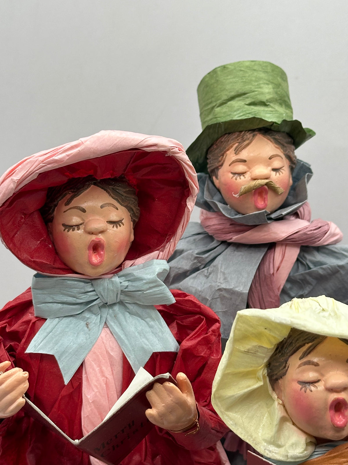 Vintage SAMECO Papier-Mâché Christmas Carolers, Set of 4