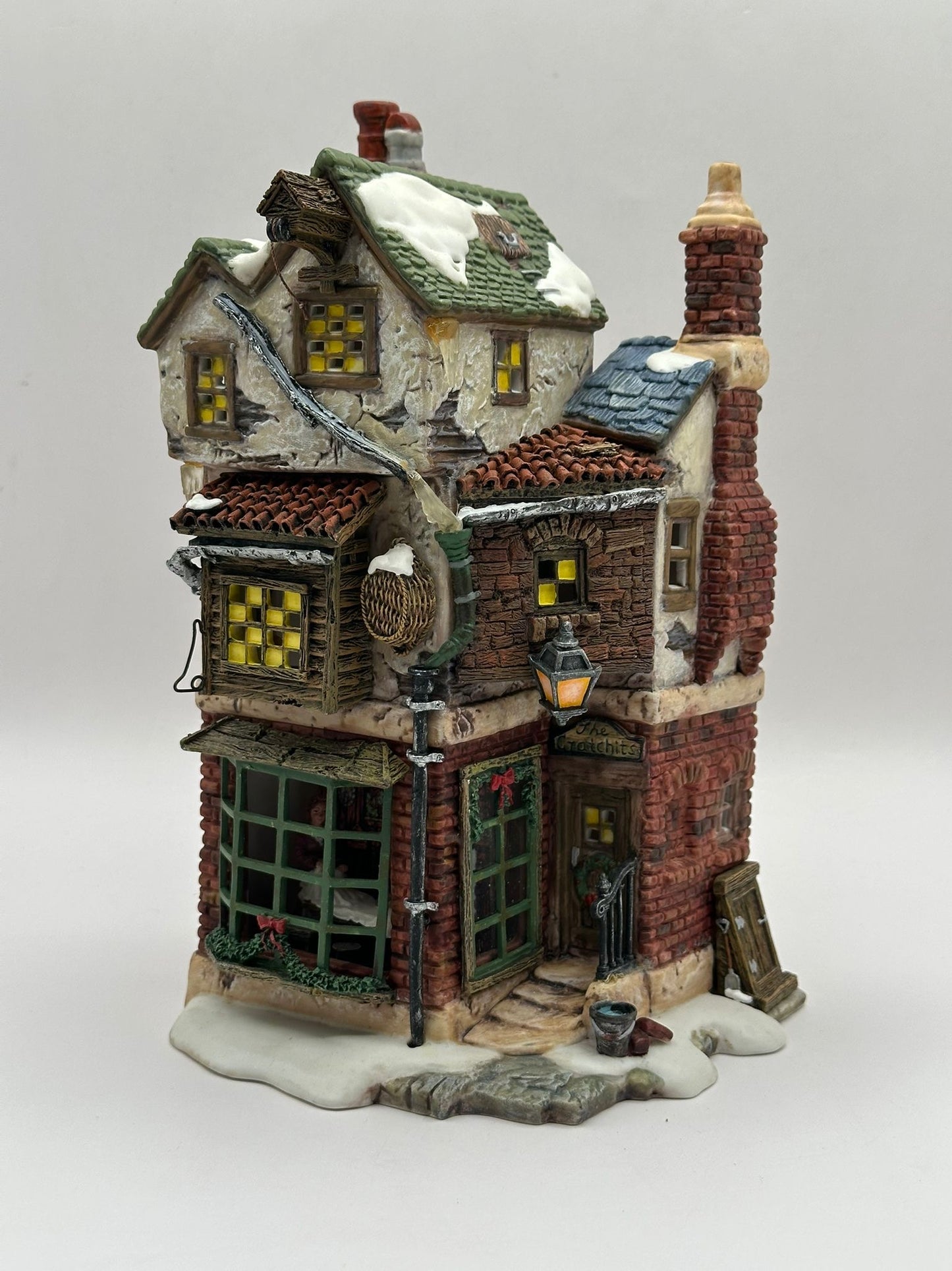 Department 56 - Cratchit's Corner - Dickens' Village