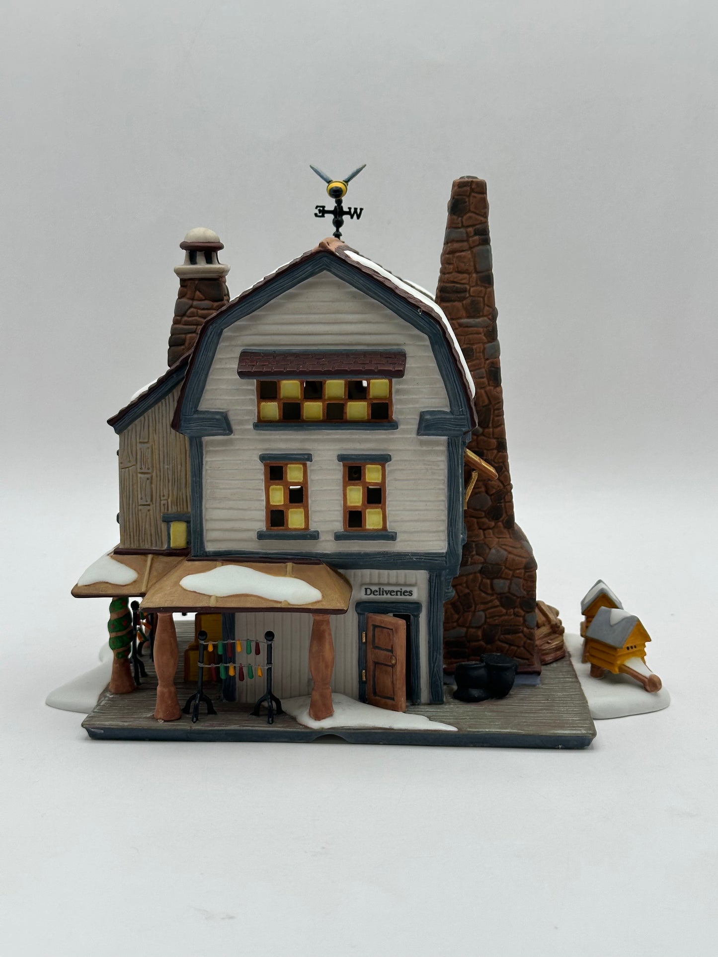 Department 56 - Platt's Candles & Wax - New England Village