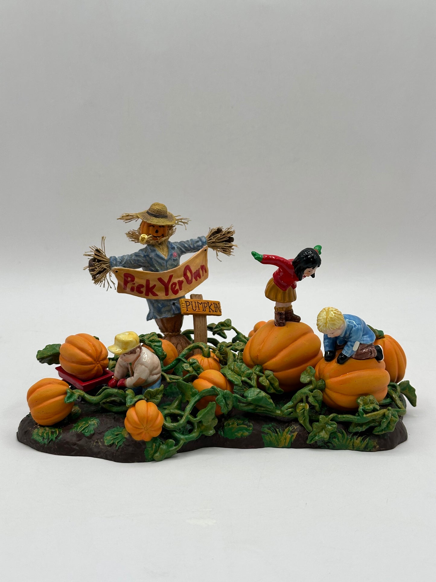 Department 56 - Pick Your Own Pumpkin - Snow Village Halloween