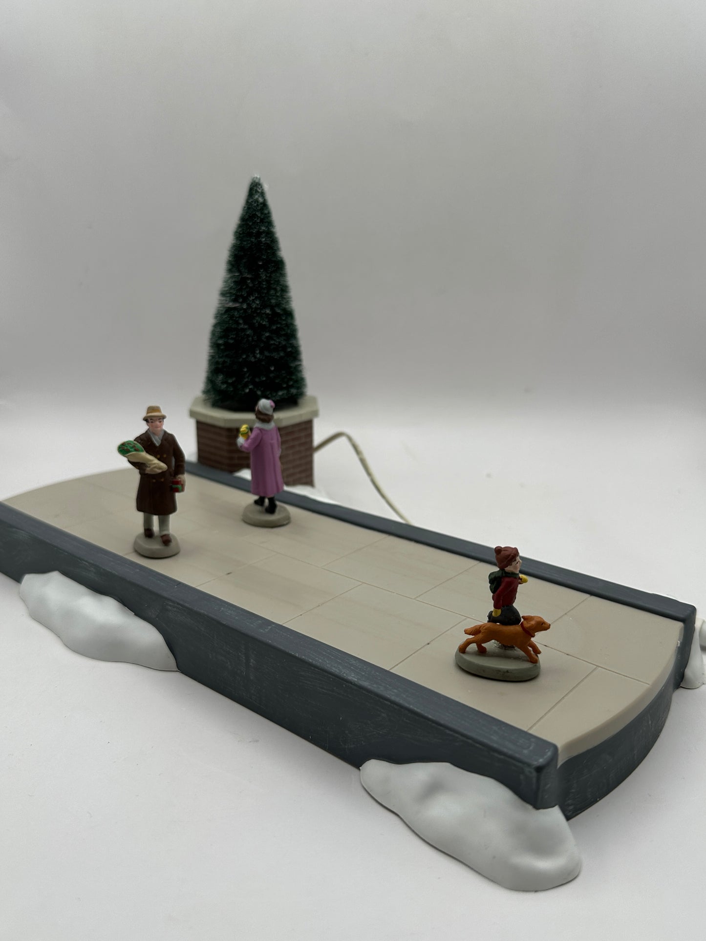 Department 56 - Meeting Smile After Smile - Village Accessories