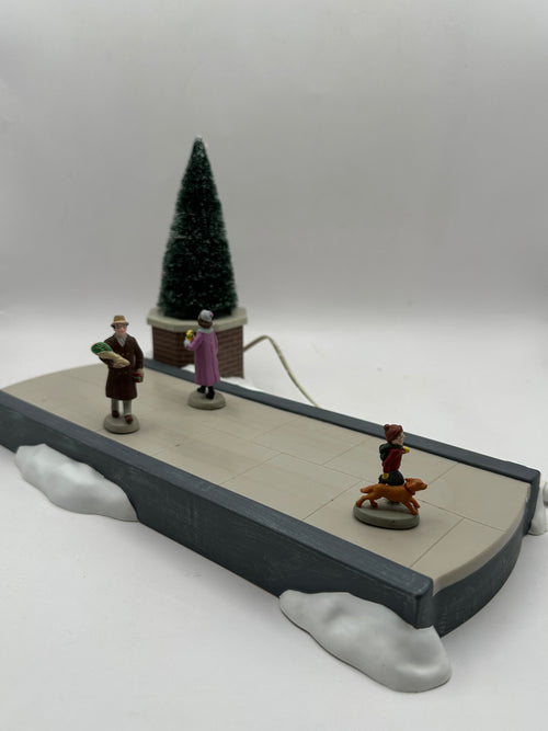 Department 56 - Meeting Smile After Smile - Village Accessories