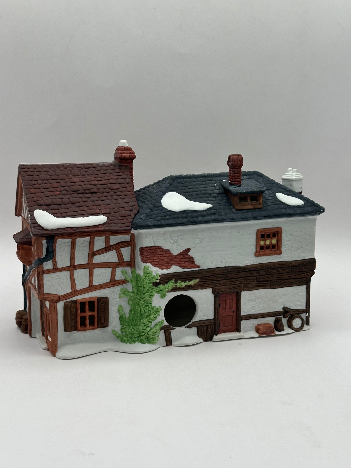Department 56 - The Old Curiosity Shop - Dickens' Village