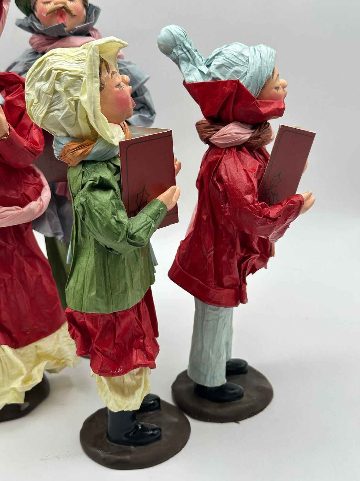 Vintage SAMECO Papier-Mâché Christmas Carolers, Set of 4