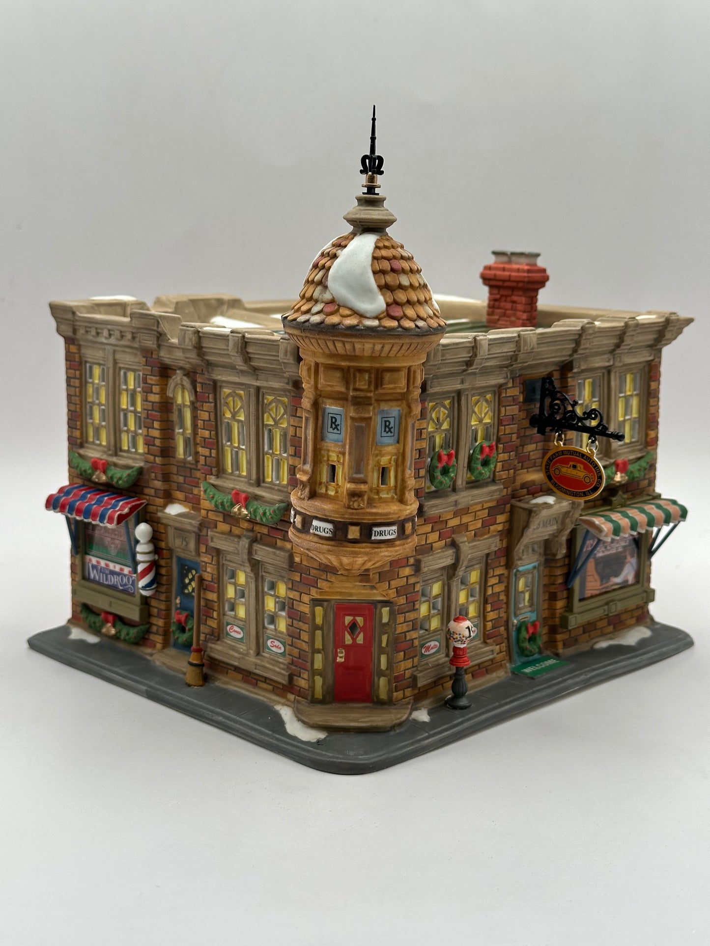 Department 56 – Main Street Memories  – Christmas in the City