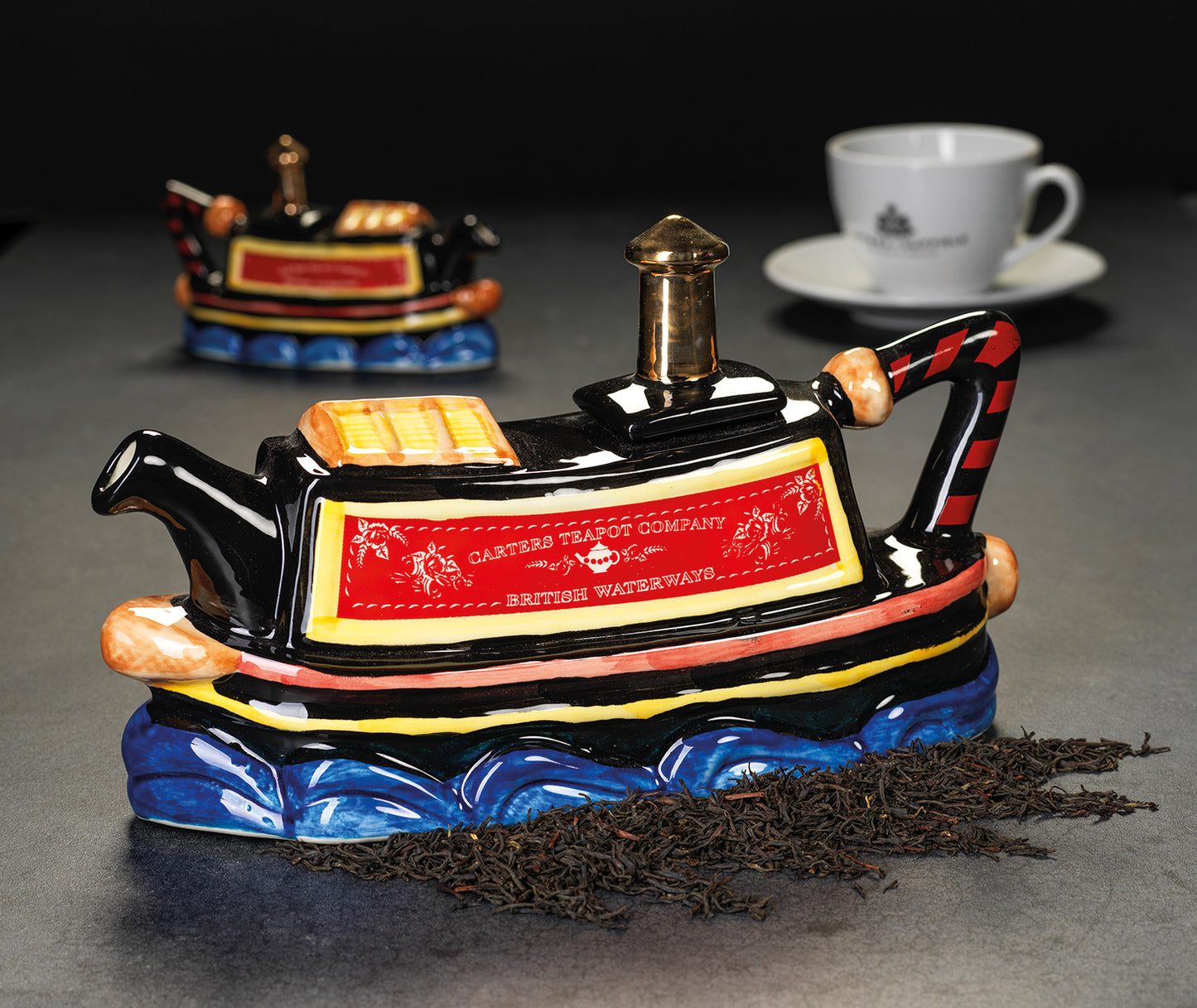 Carters of Suffolk - Canal Boat  - Handmade Teapot